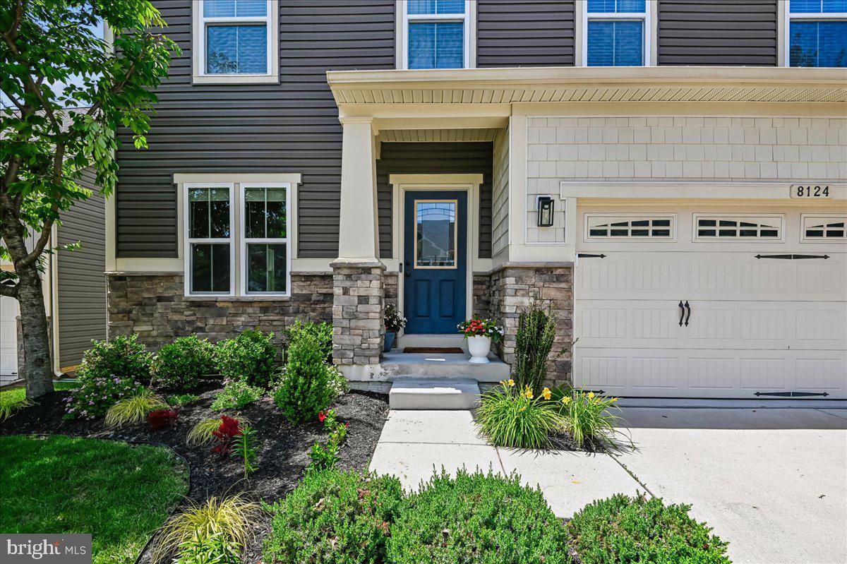 CREEKSIDE VILLAGE - Residential
