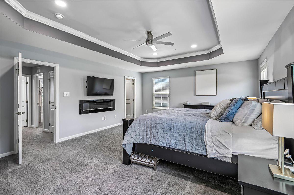 CREEKSIDE VILLAGE - Residential