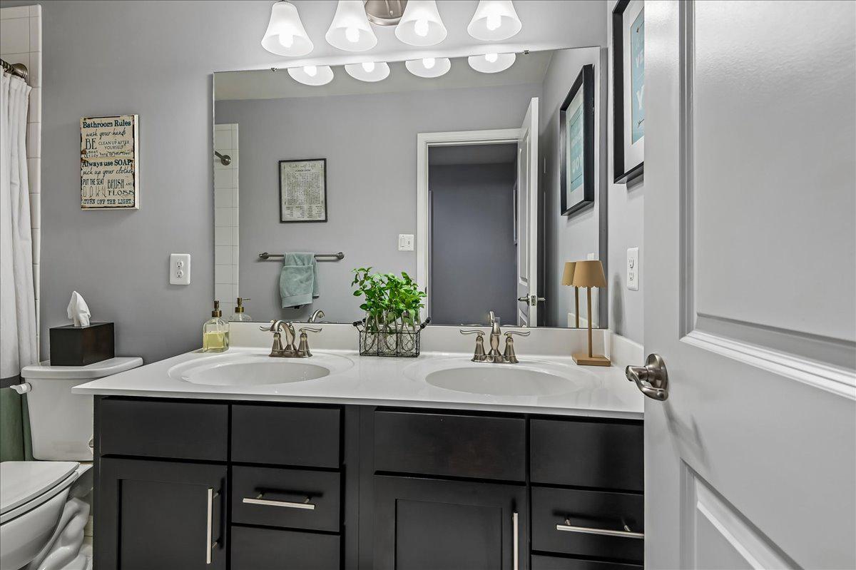 CREEKSIDE VILLAGE - Residential