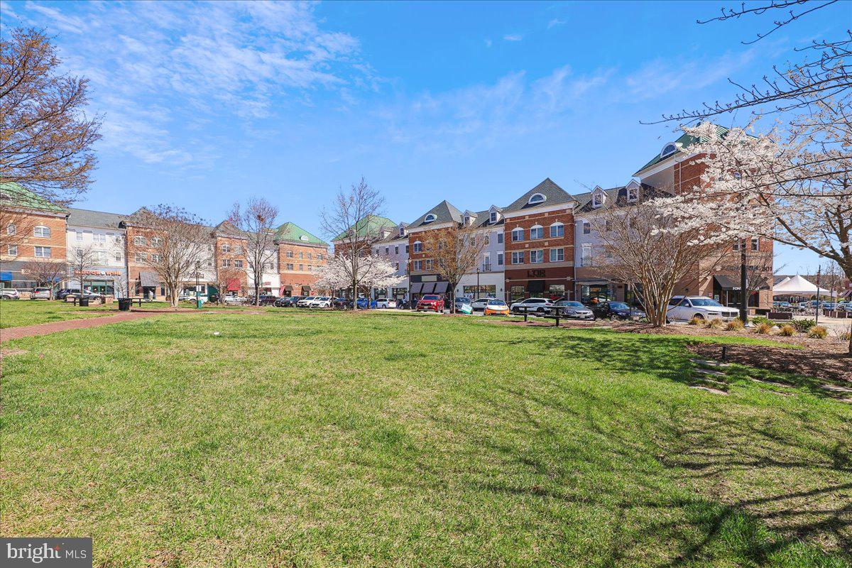 KING FARM WATKINS POND - Residential