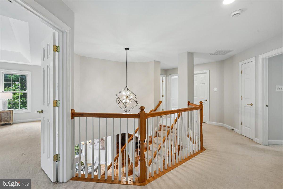 KING FARM WATKINS POND - Residential