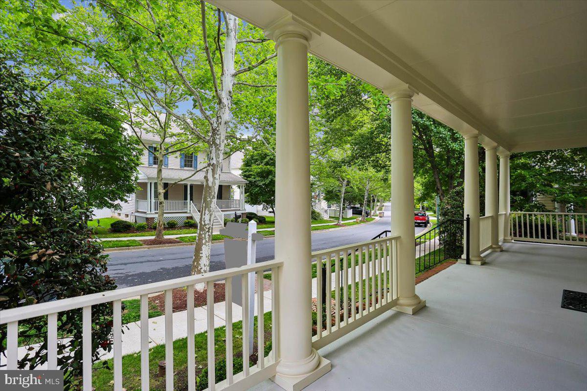 KING FARM WATKINS POND - Residential