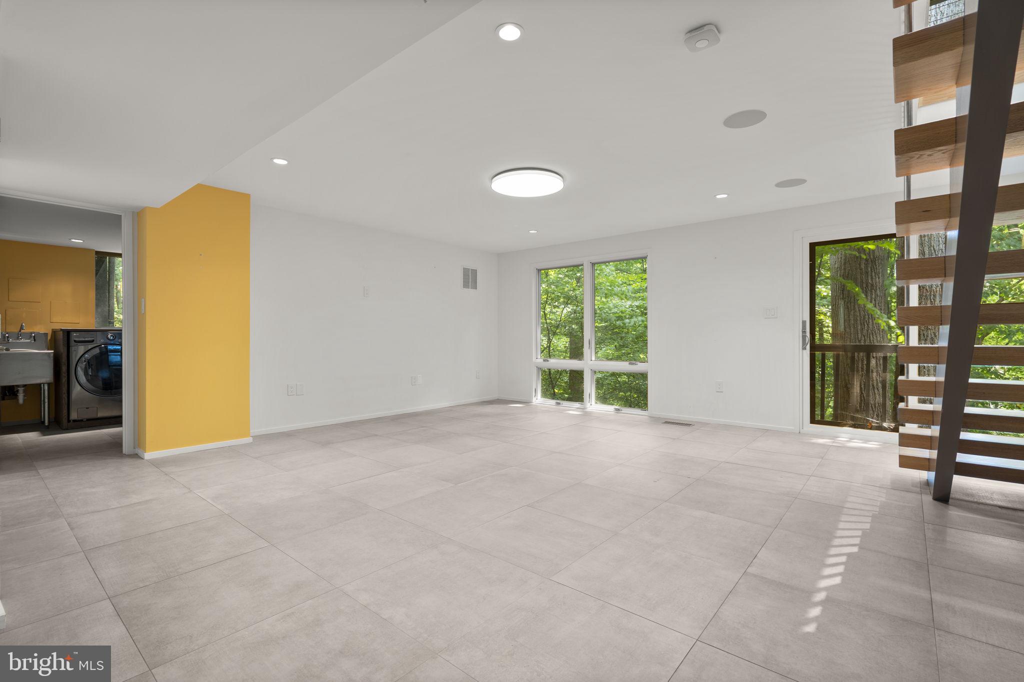 GLEN ECHO HEIGHTS - Residential