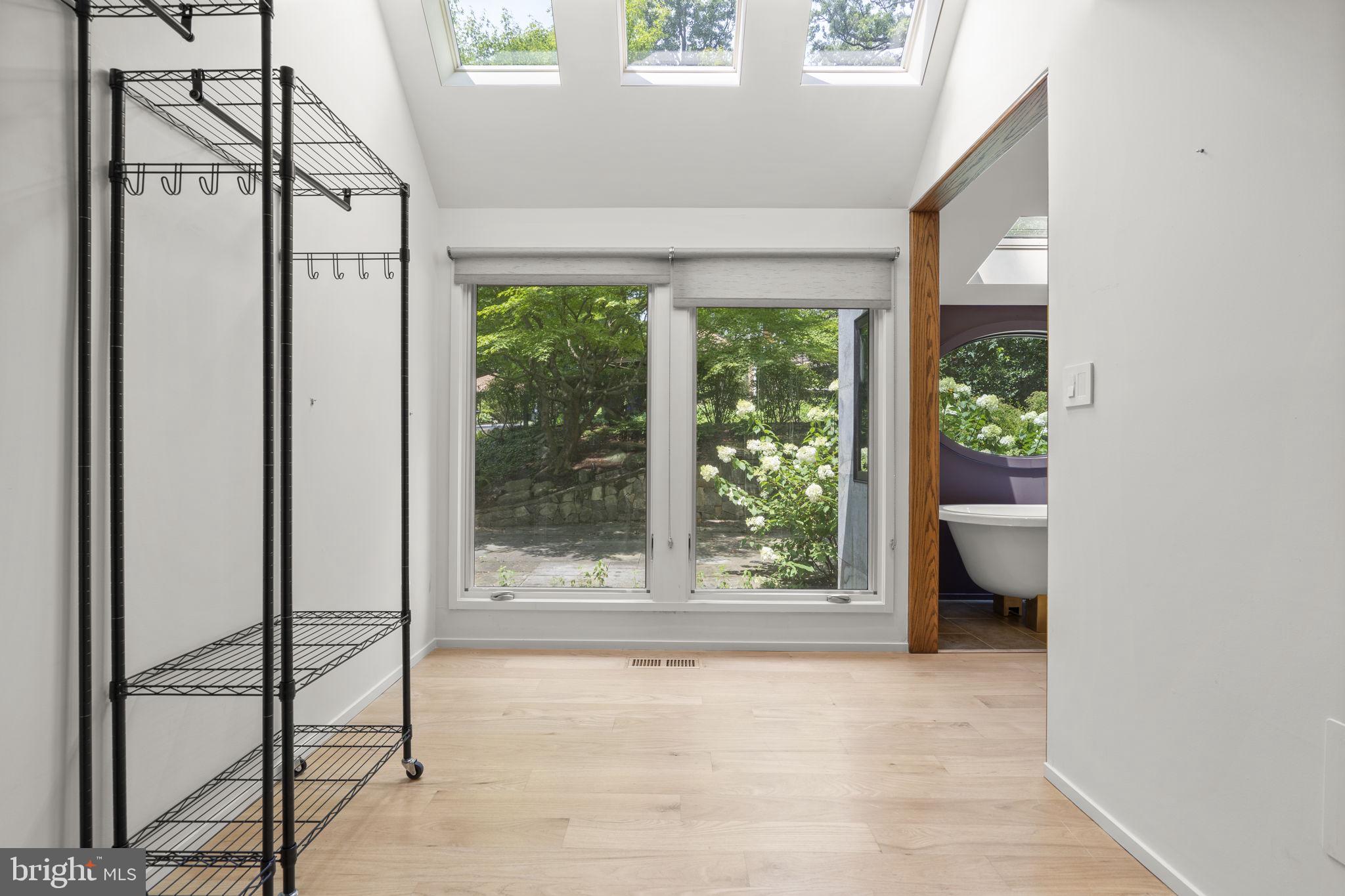 GLEN ECHO HEIGHTS - Residential