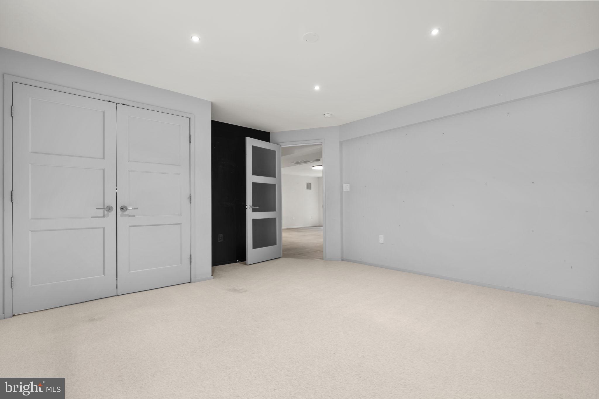 GLEN ECHO HEIGHTS - Residential