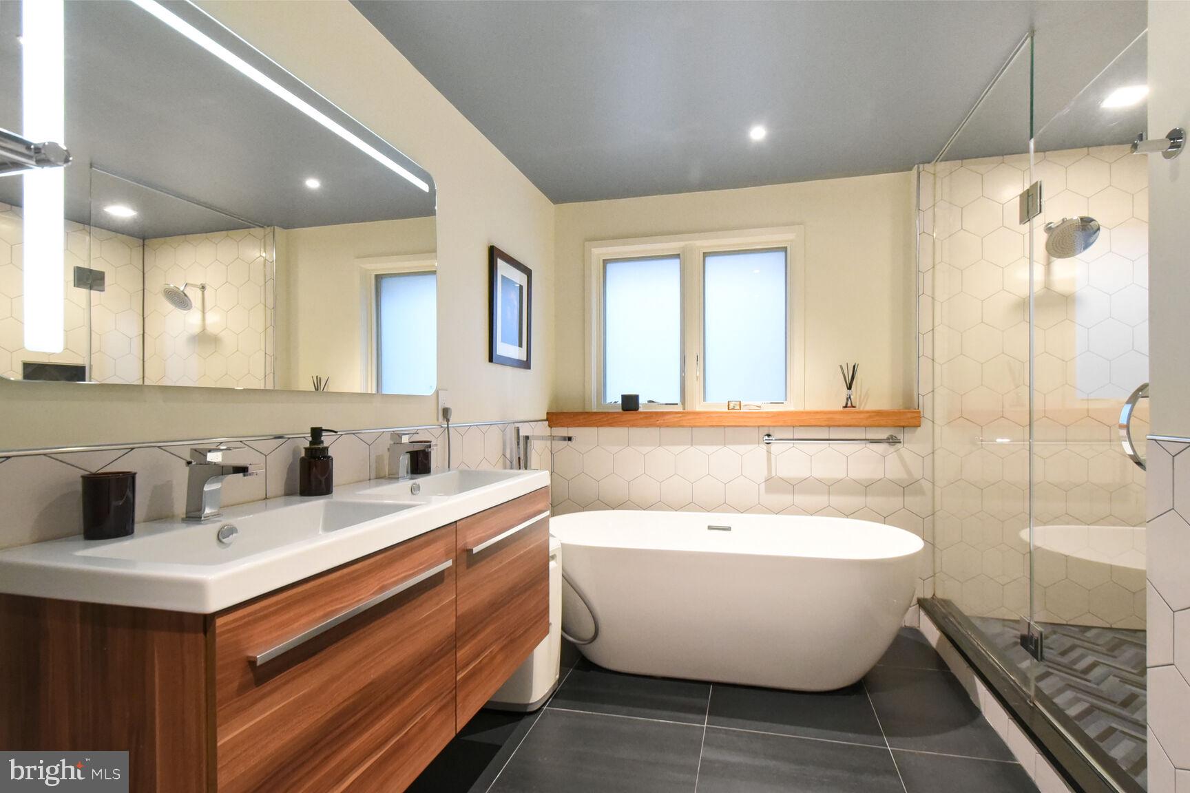 GLEN ECHO HEIGHTS - Residential