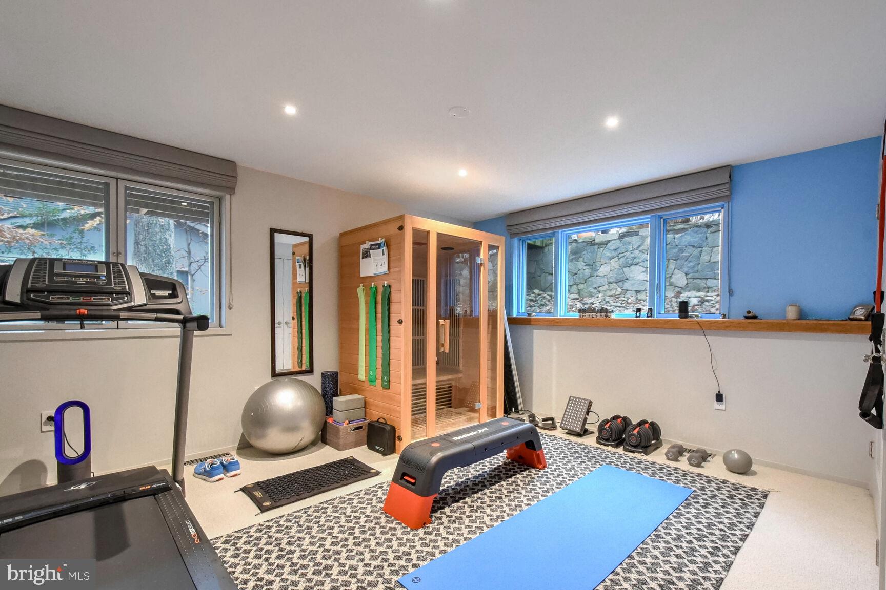 GLEN ECHO HEIGHTS - Residential