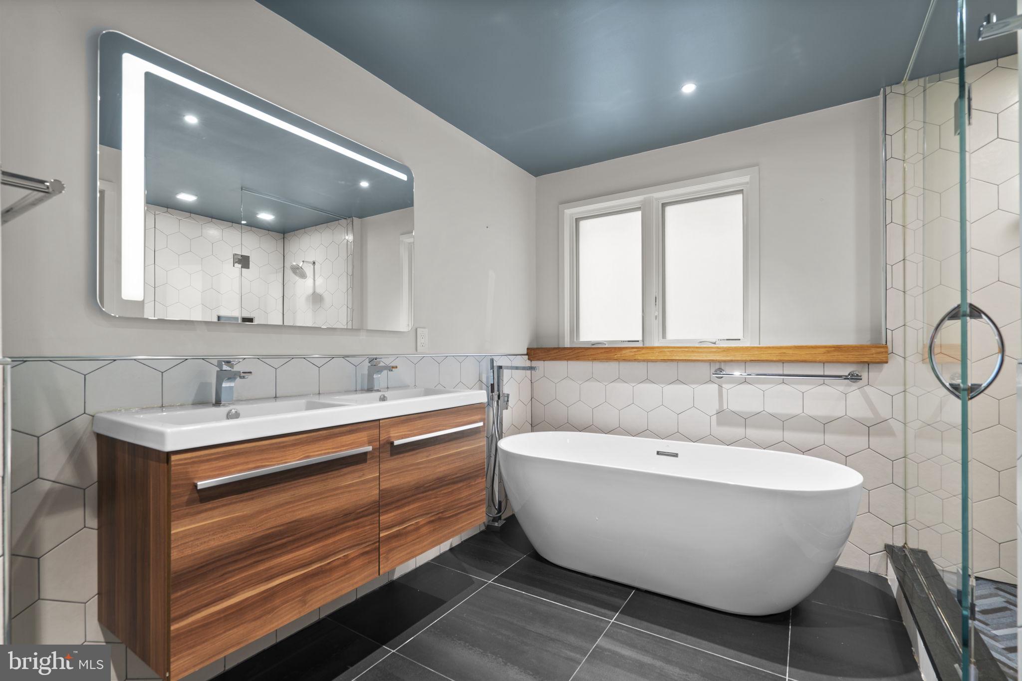 GLEN ECHO HEIGHTS - Residential