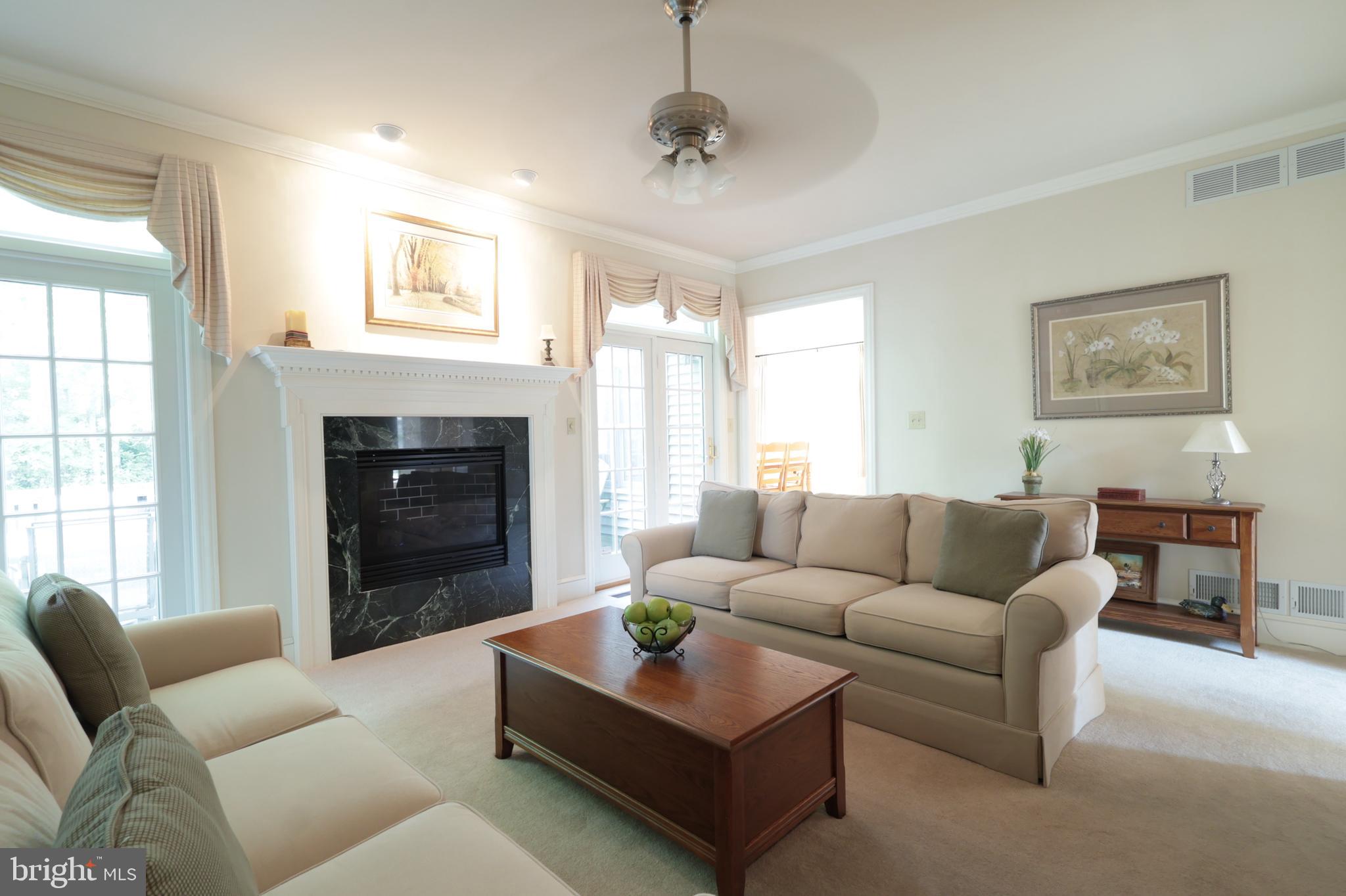THOMPSON WOODS - Residential