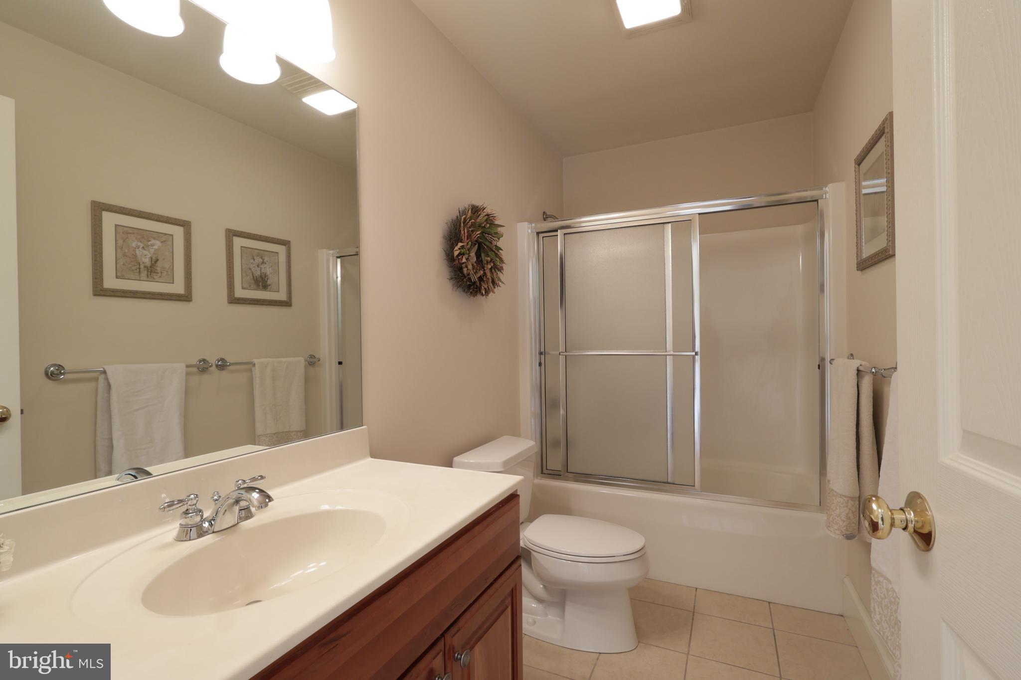 THOMPSON WOODS - Residential