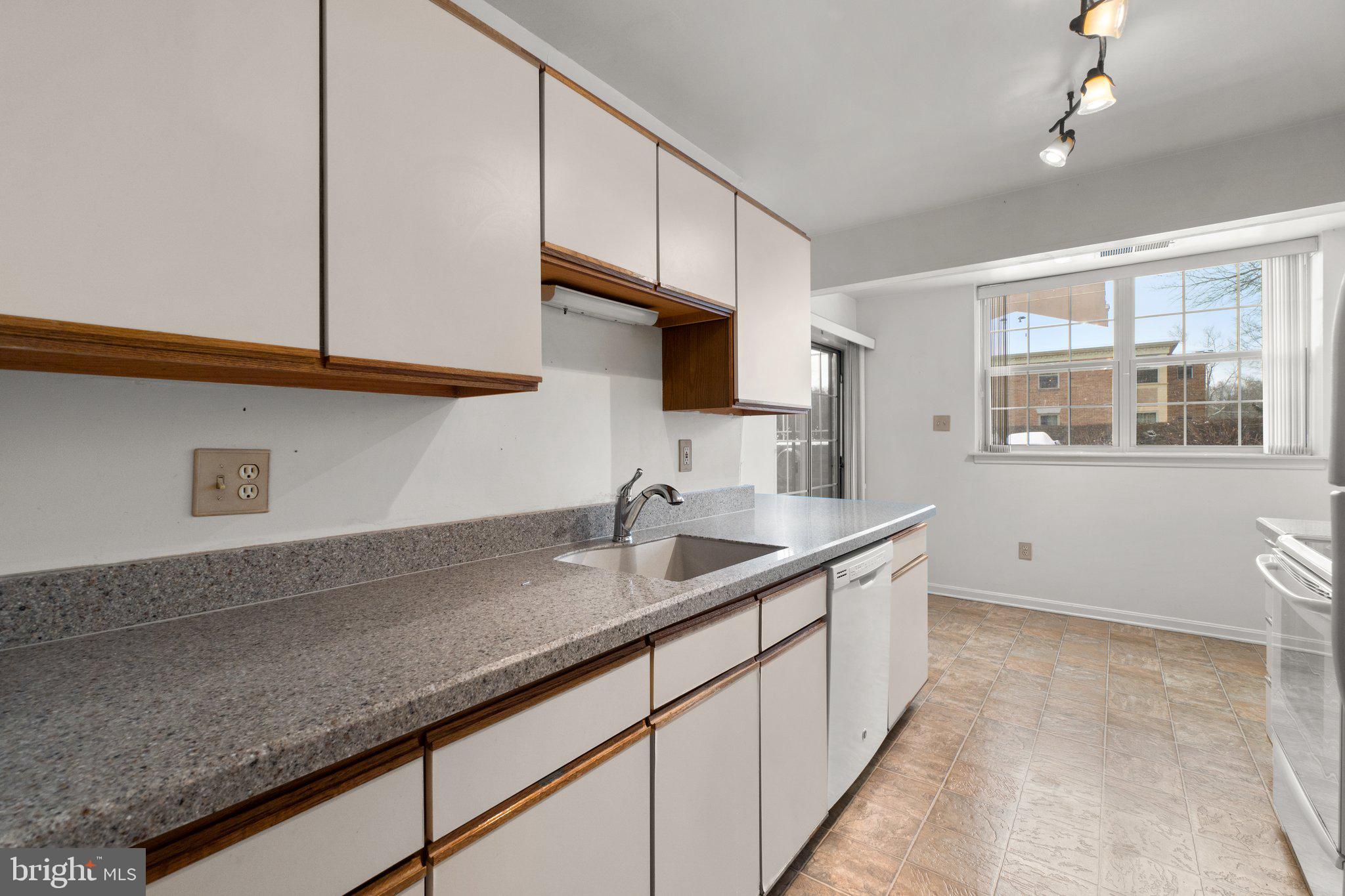 QUAIL CREEK - Residential