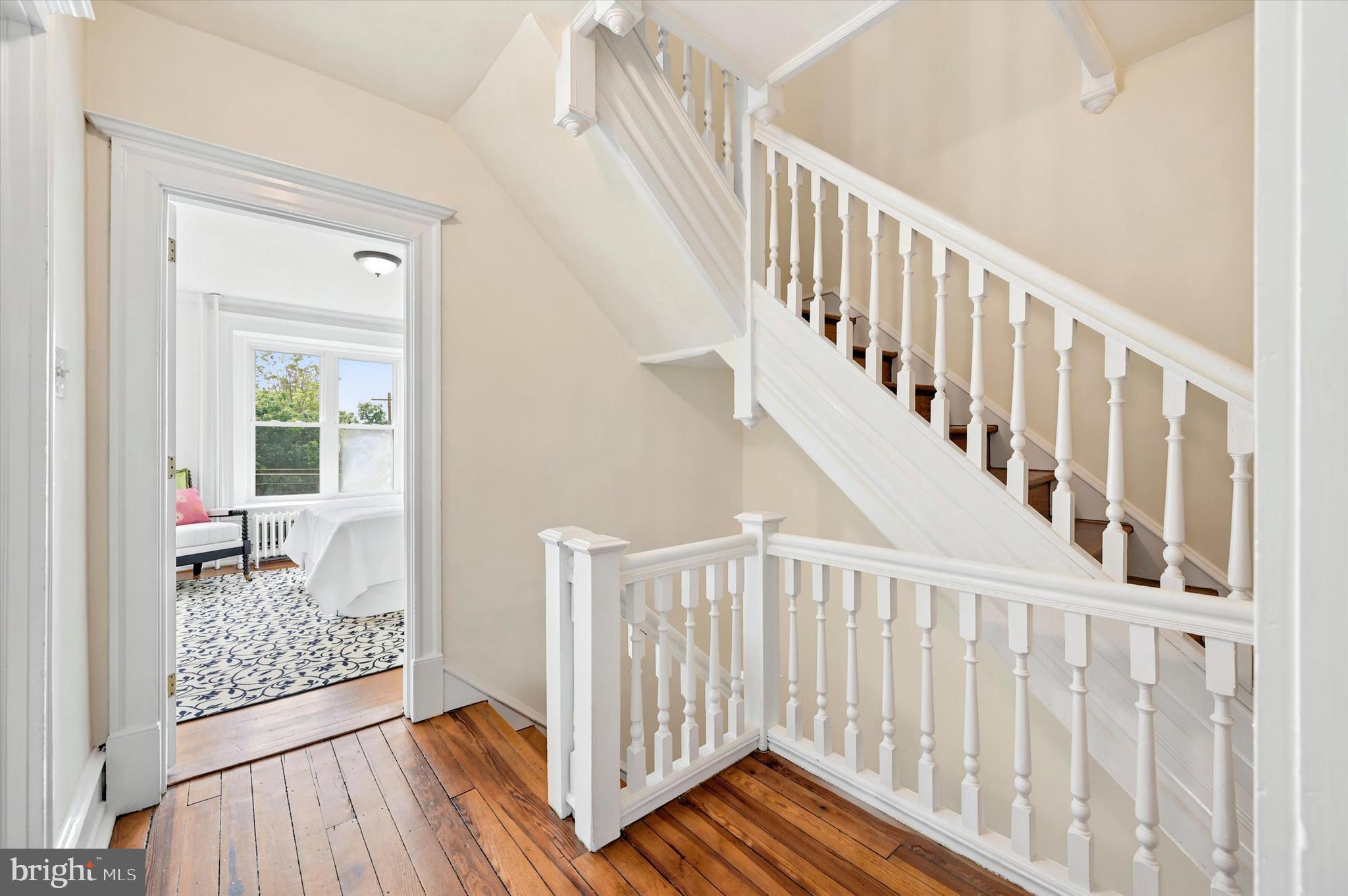 CHESTNUT HILL - Residential
