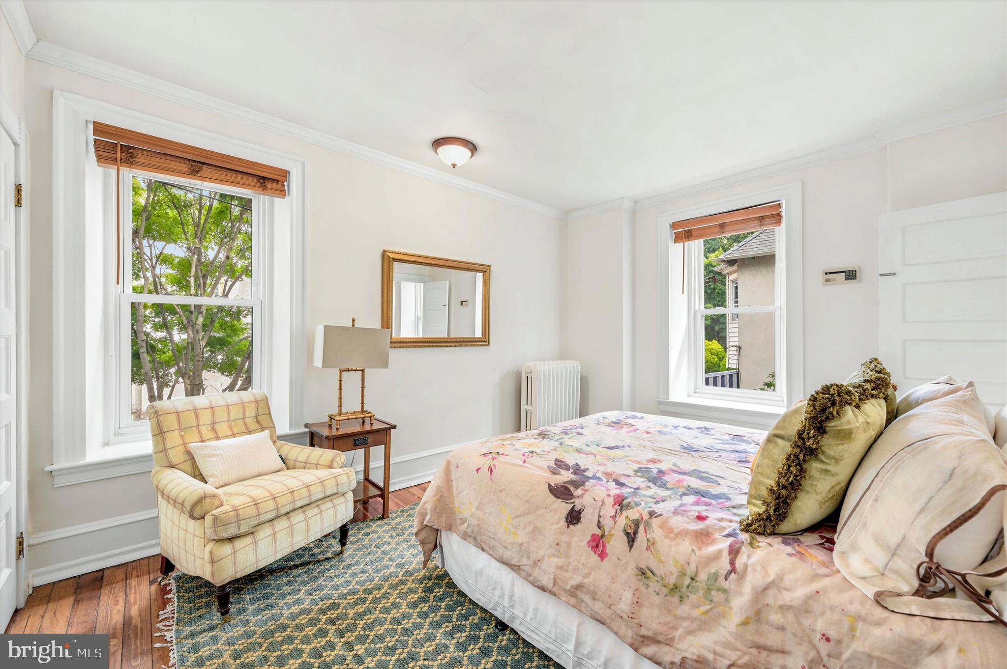 CHESTNUT HILL - Residential