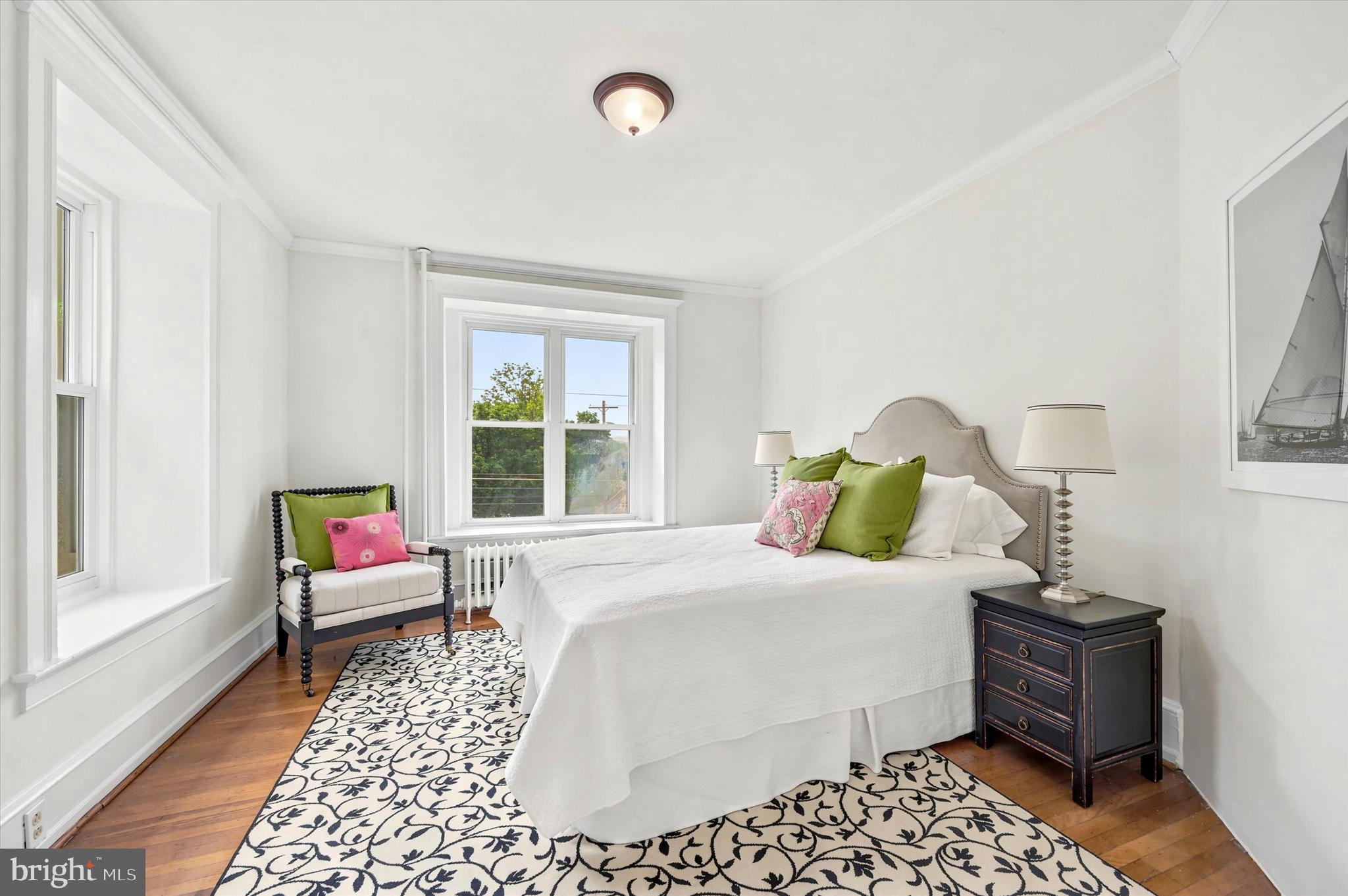 CHESTNUT HILL - Residential