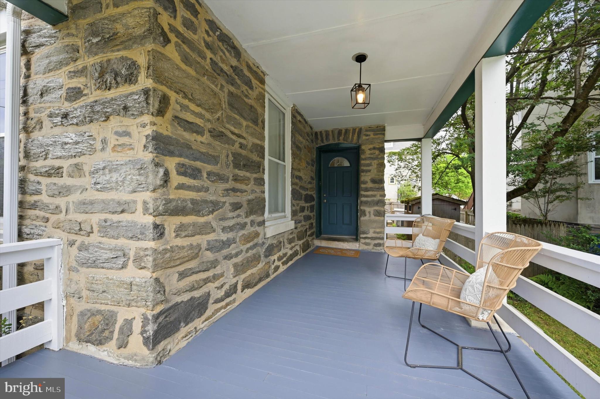 CHESTNUT HILL - Residential