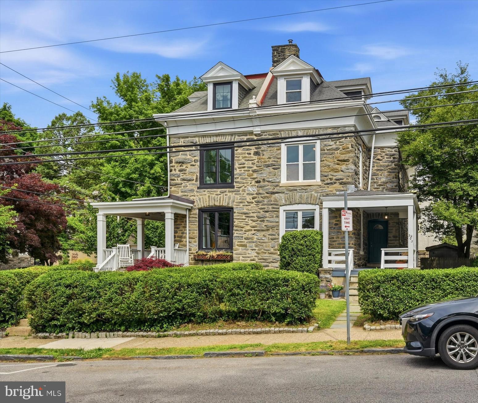 CHESTNUT HILL - Residential