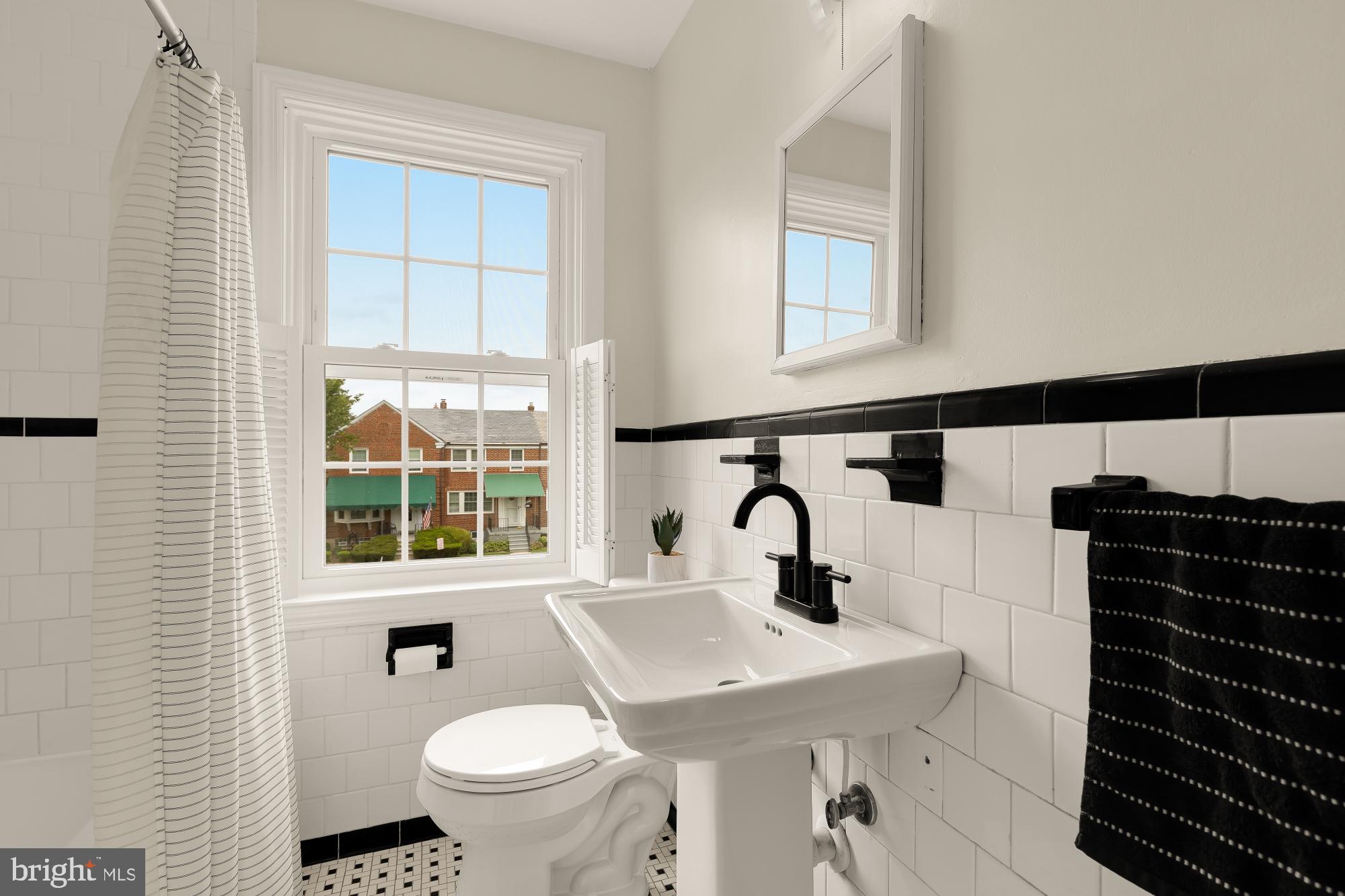 ACADEMY HEIGHTS - Residential