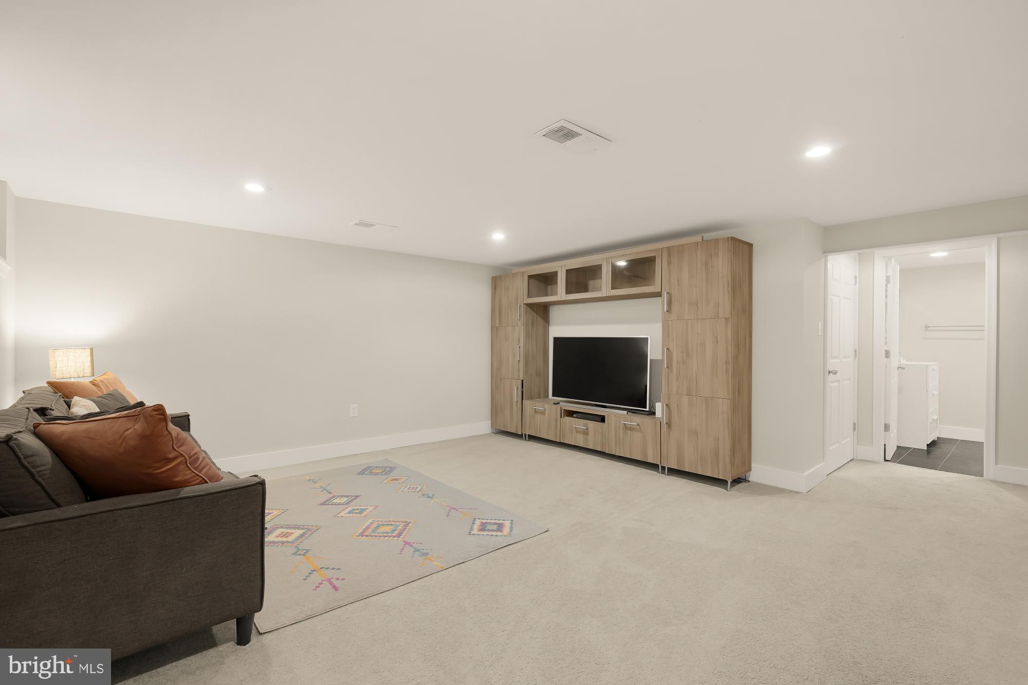ACADEMY HEIGHTS - Residential