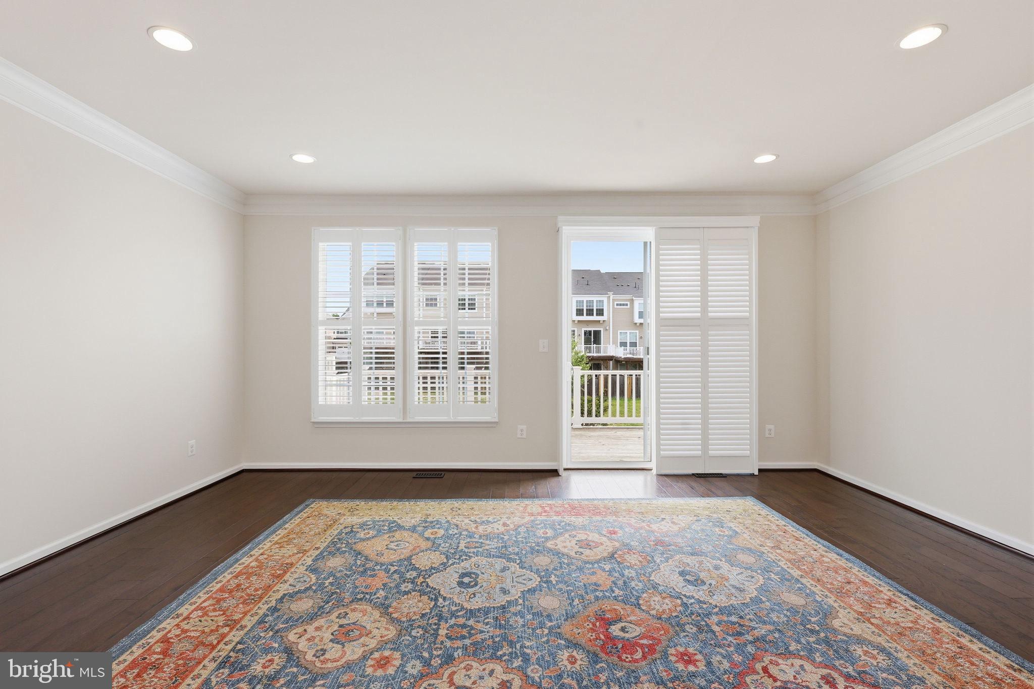 EMBREY MILL - Residential