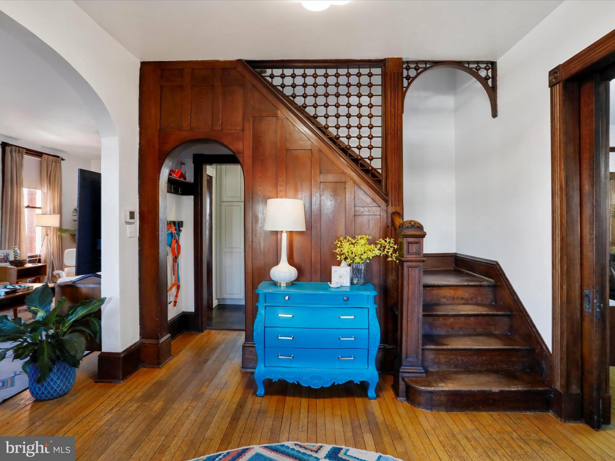 WEST SIDE - Residential