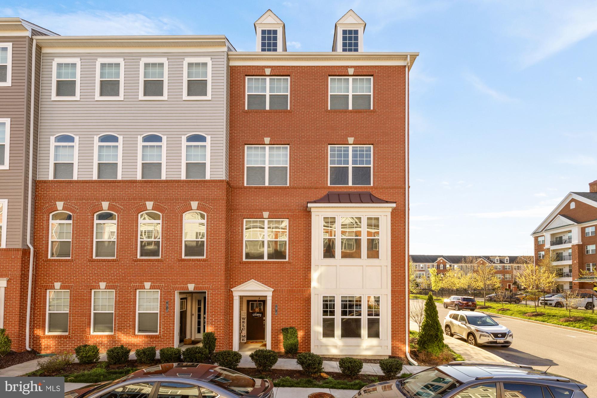 BLUE STREAM - Residential Lease