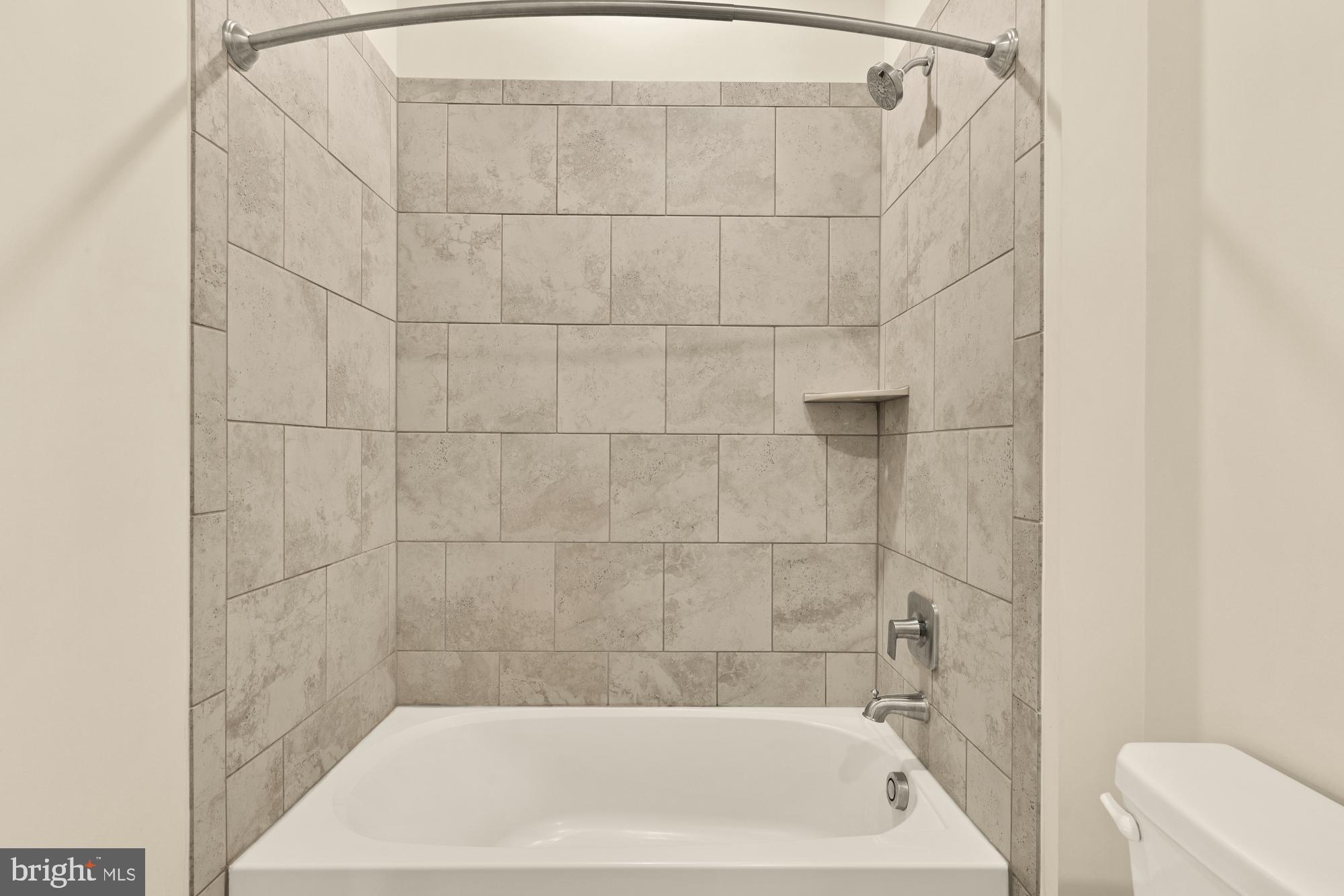 BLUE STREAM - Residential Lease