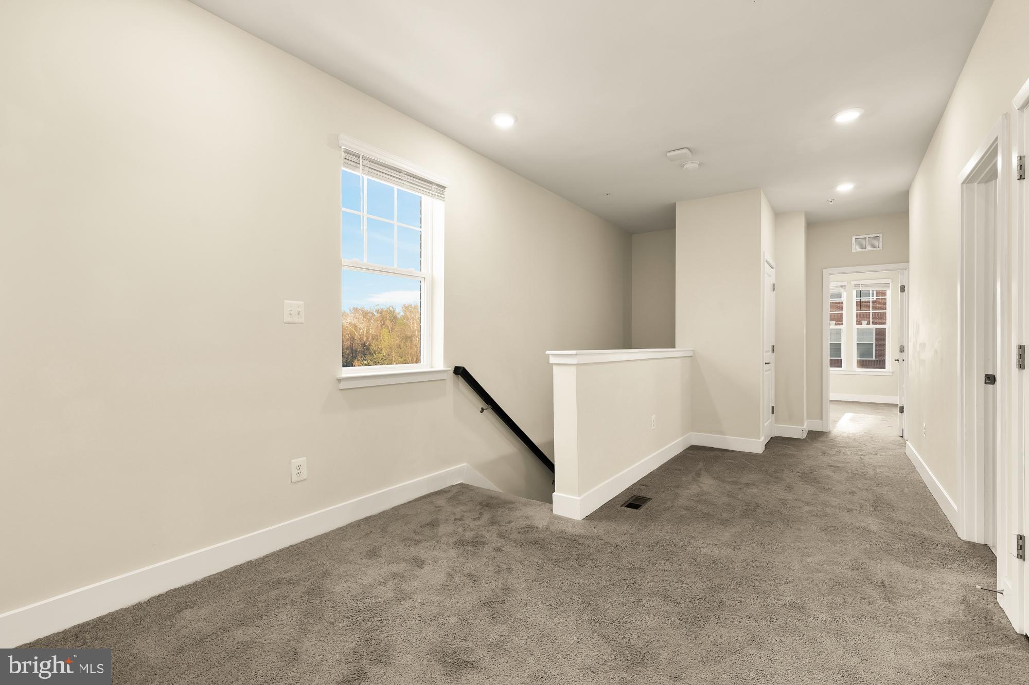 BLUE STREAM - Residential Lease