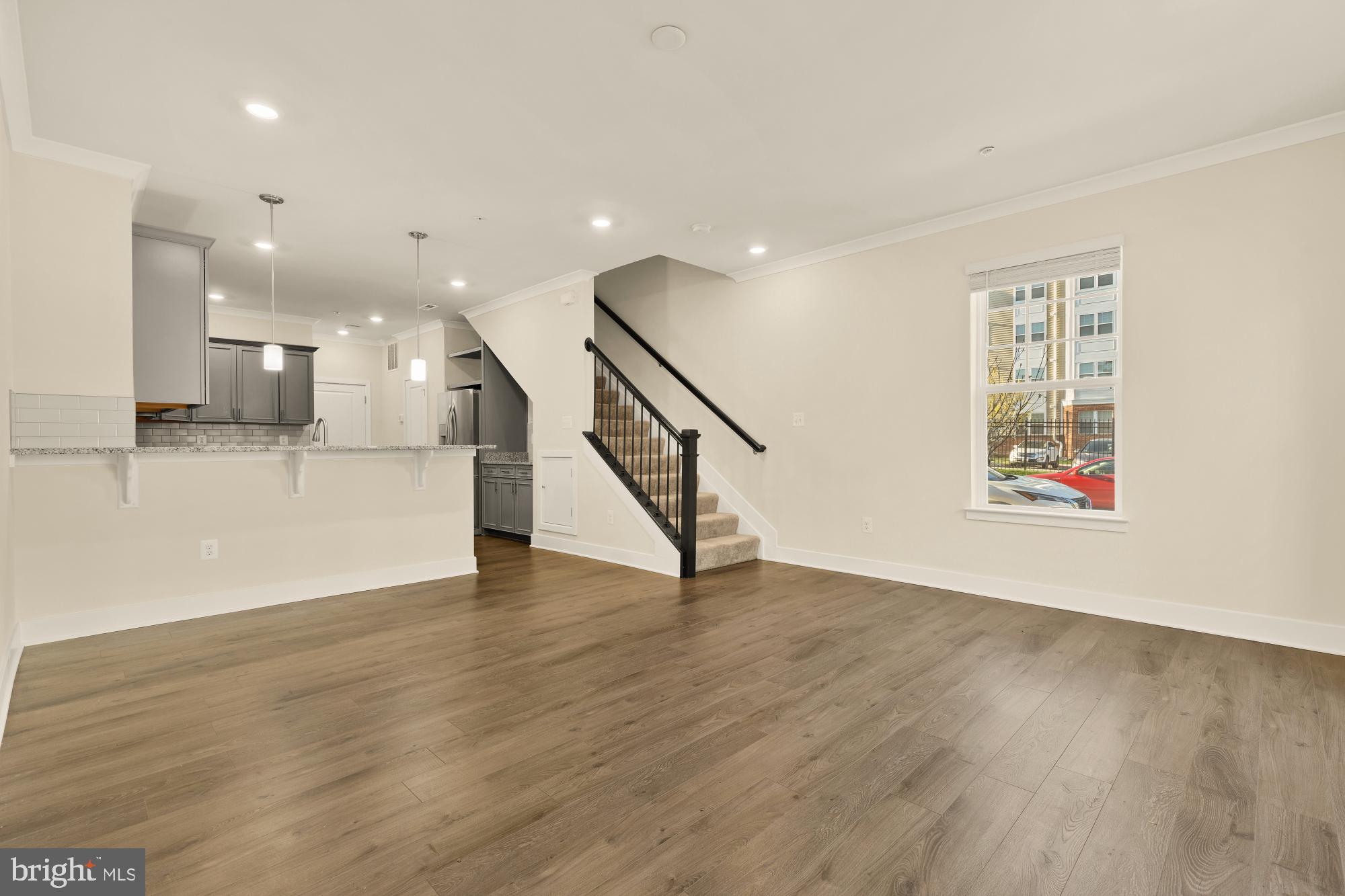 BLUE STREAM - Residential Lease
