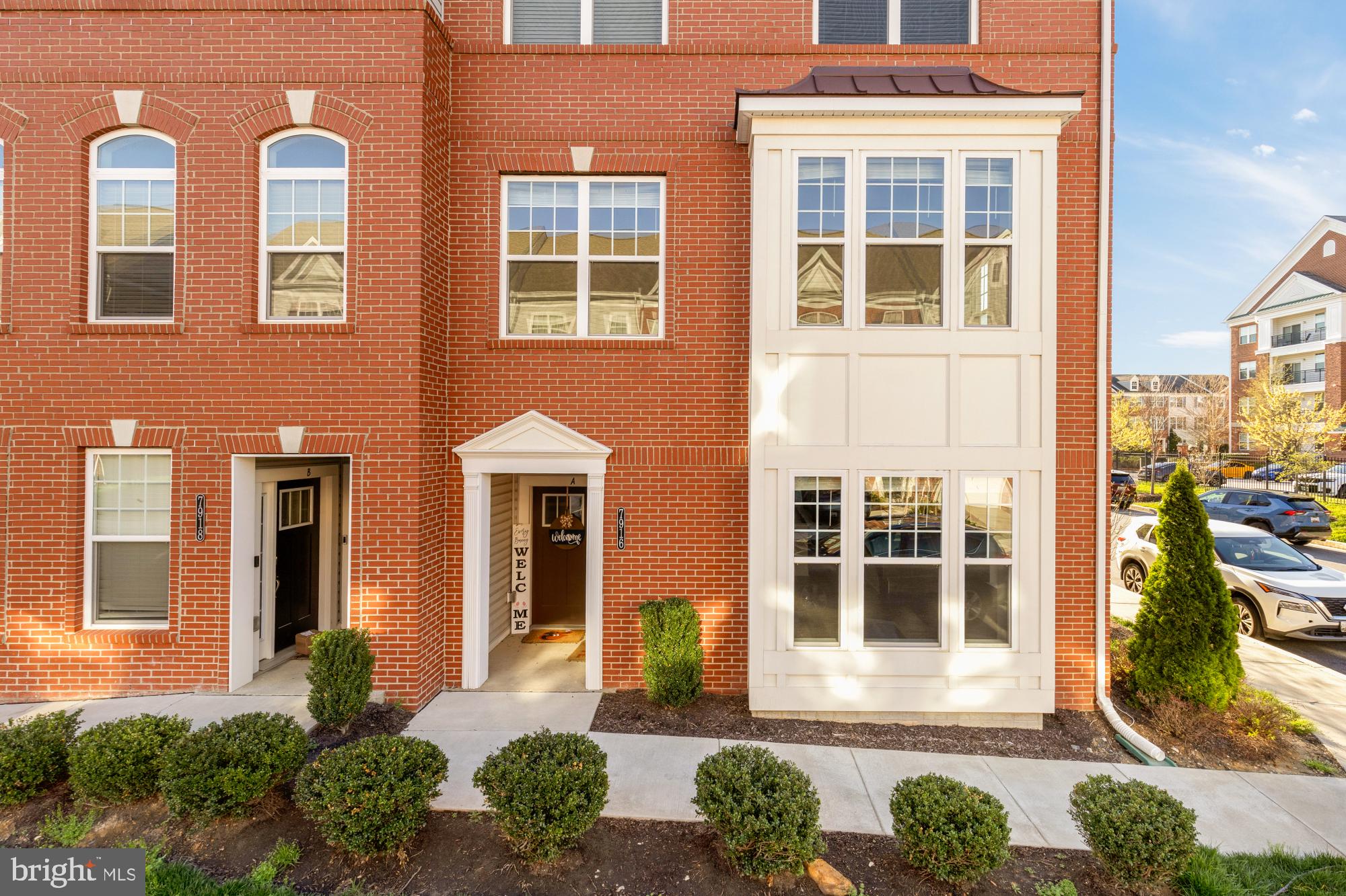 BLUE STREAM - Residential Lease