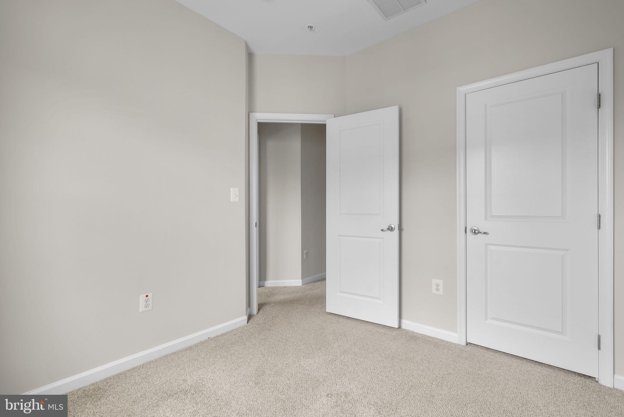 ELLICOTT CROSSING - Residential