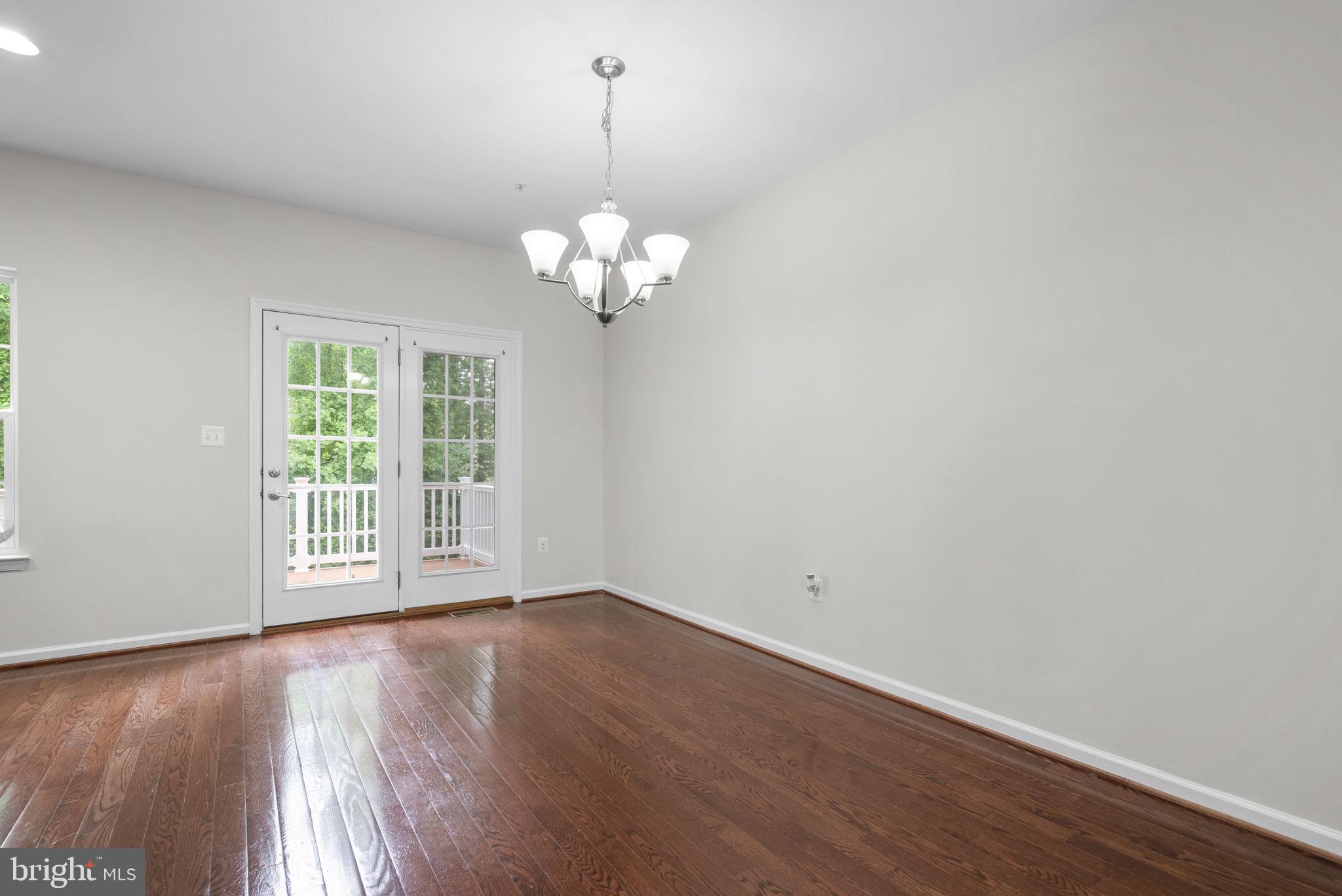 ELLICOTT CROSSING - Residential