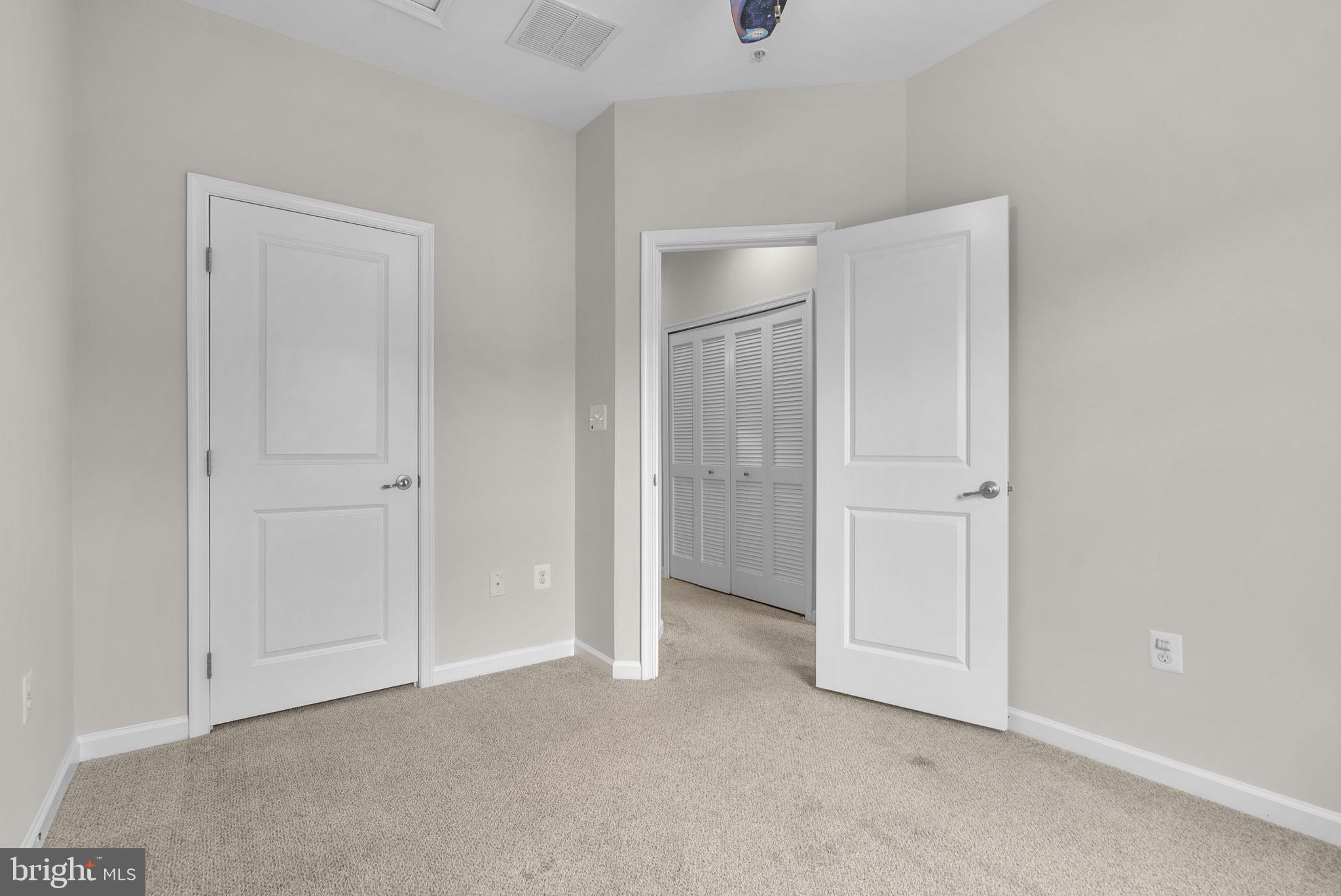 ELLICOTT CROSSING - Residential