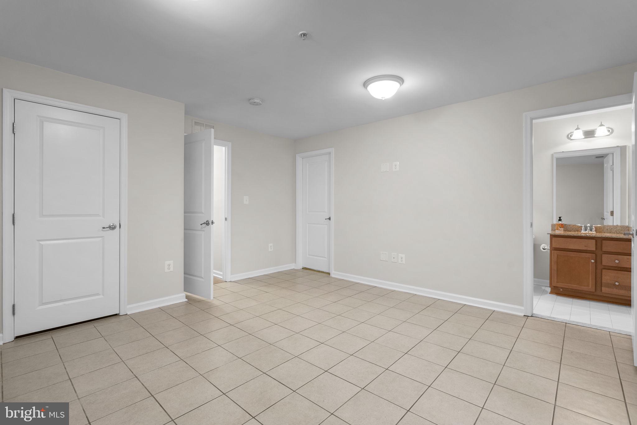 ELLICOTT CROSSING - Residential