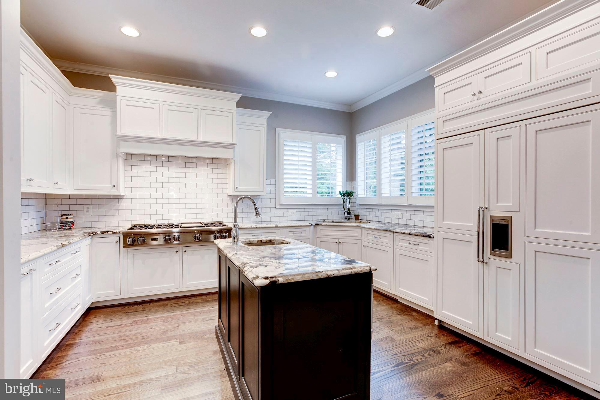 WOODHAVEN - Residential