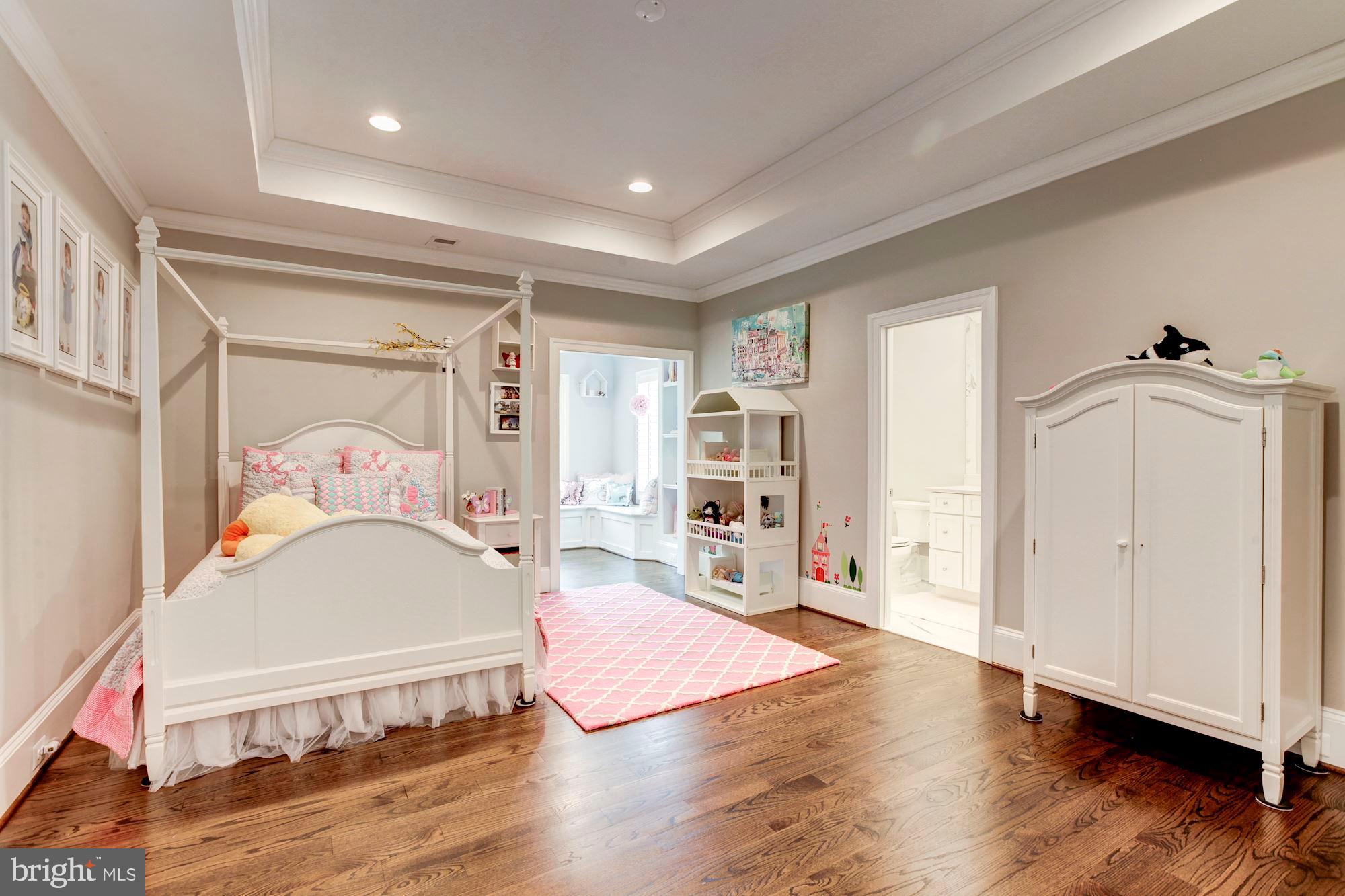 WOODHAVEN - Residential
