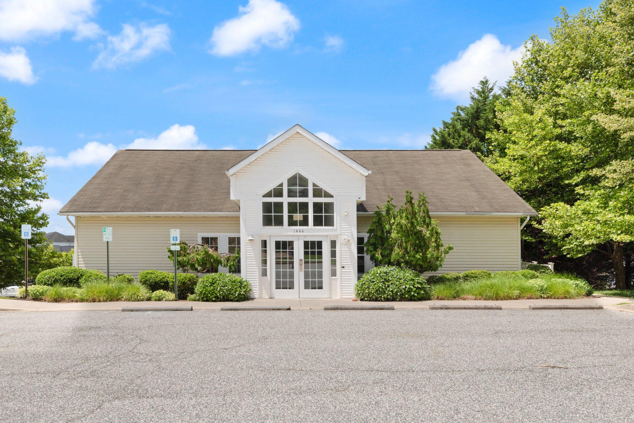EMERALD HILLS - Residential