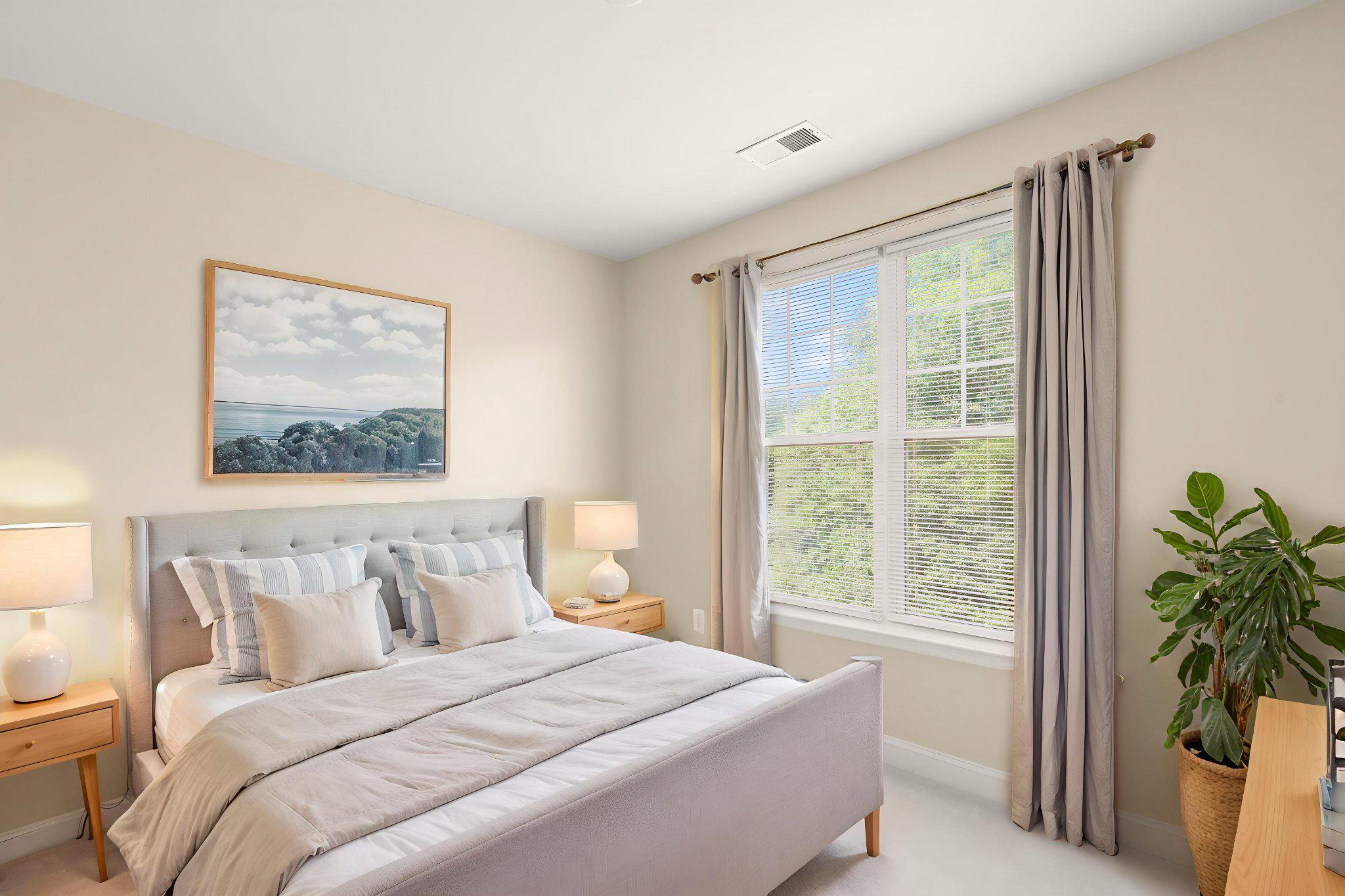 EMERALD HILLS - Residential