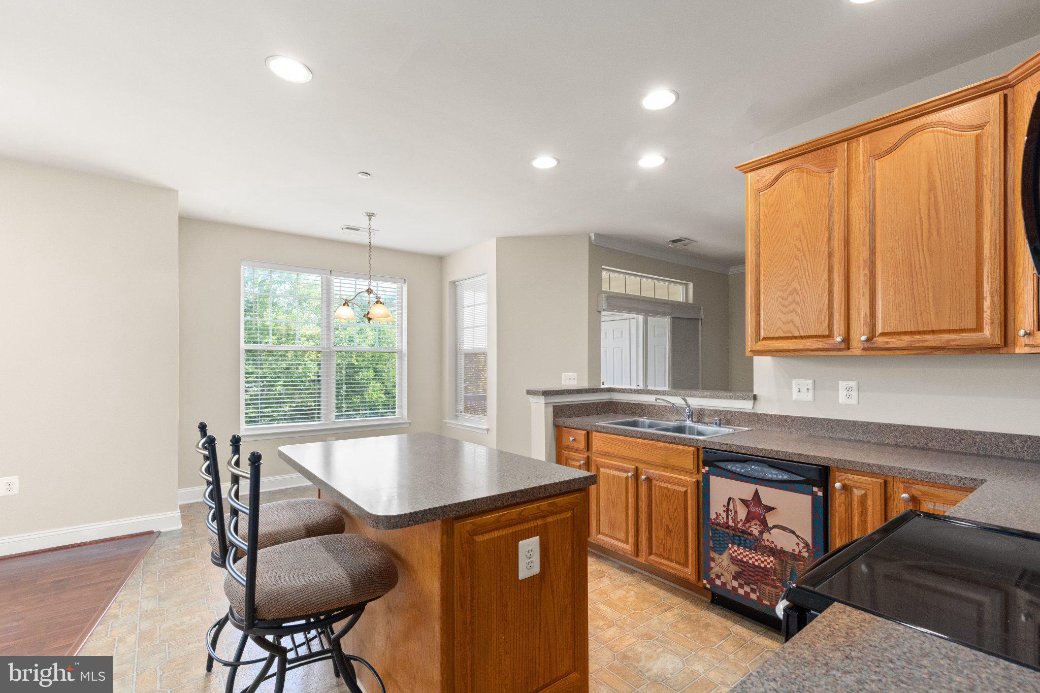 EMERALD HILLS - Residential
