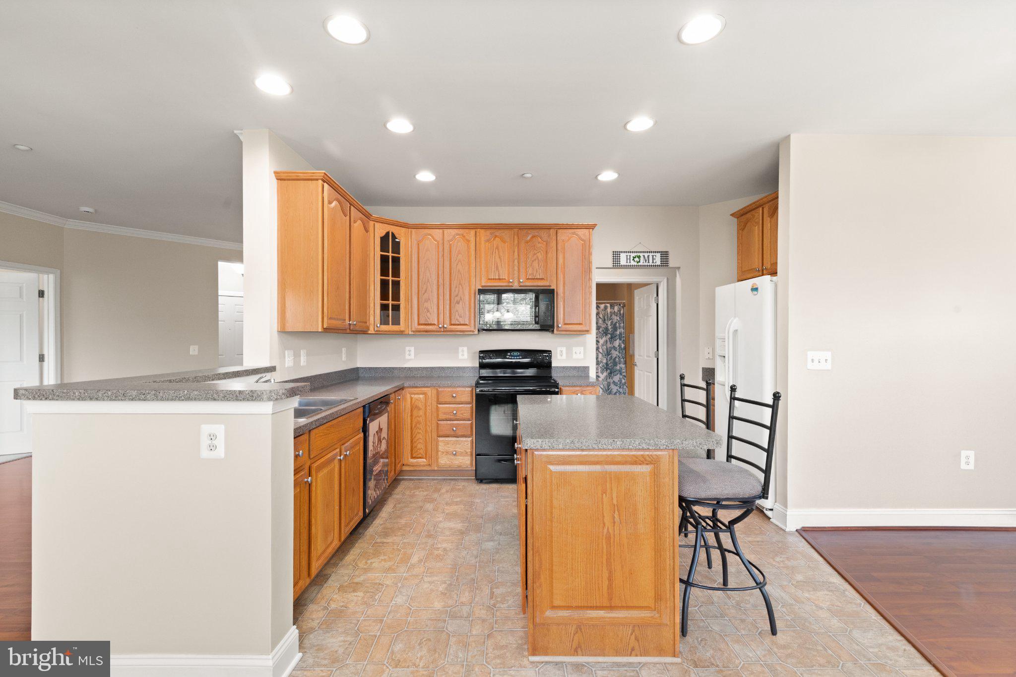 EMERALD HILLS - Residential