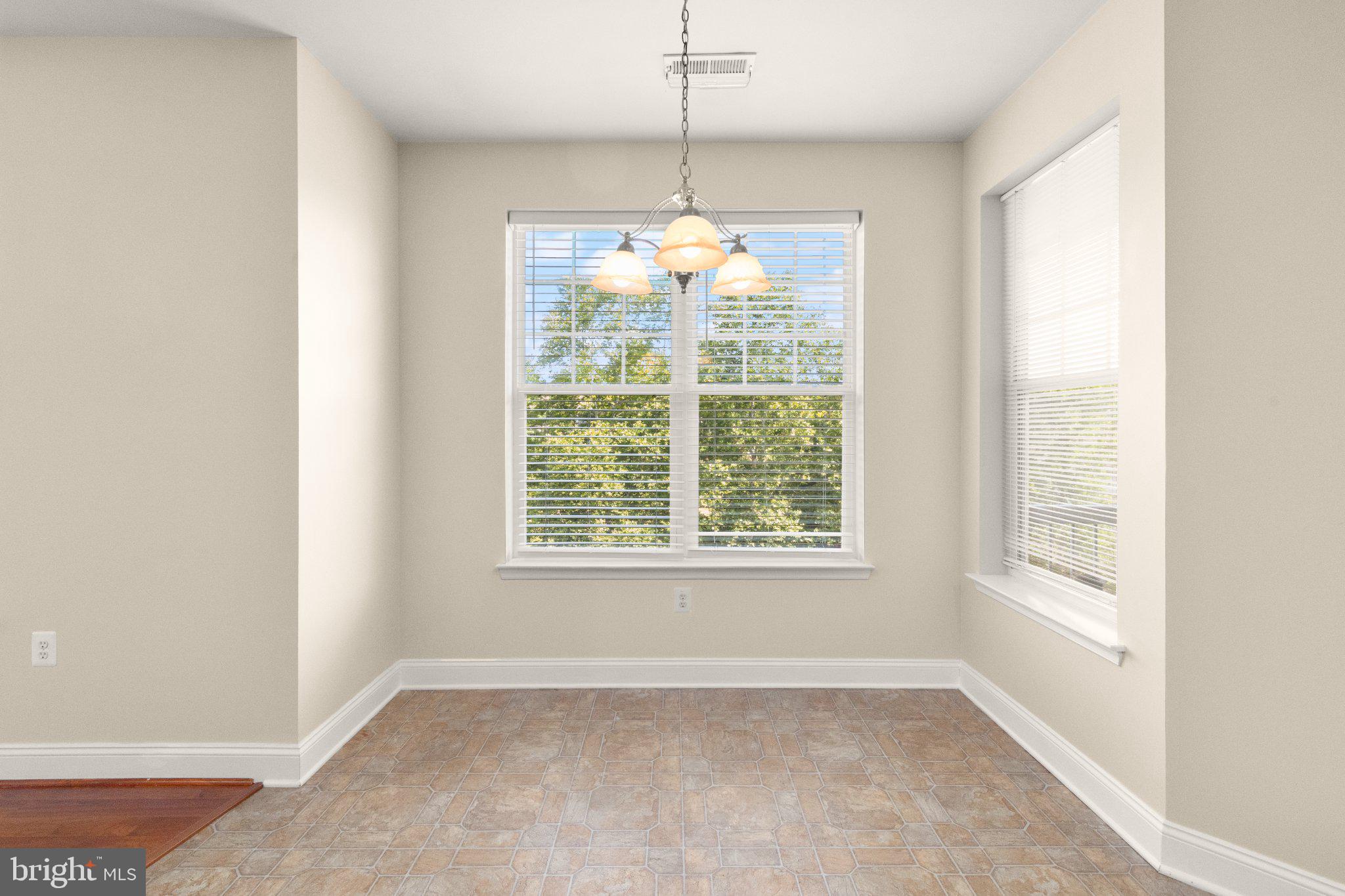 EMERALD HILLS - Residential