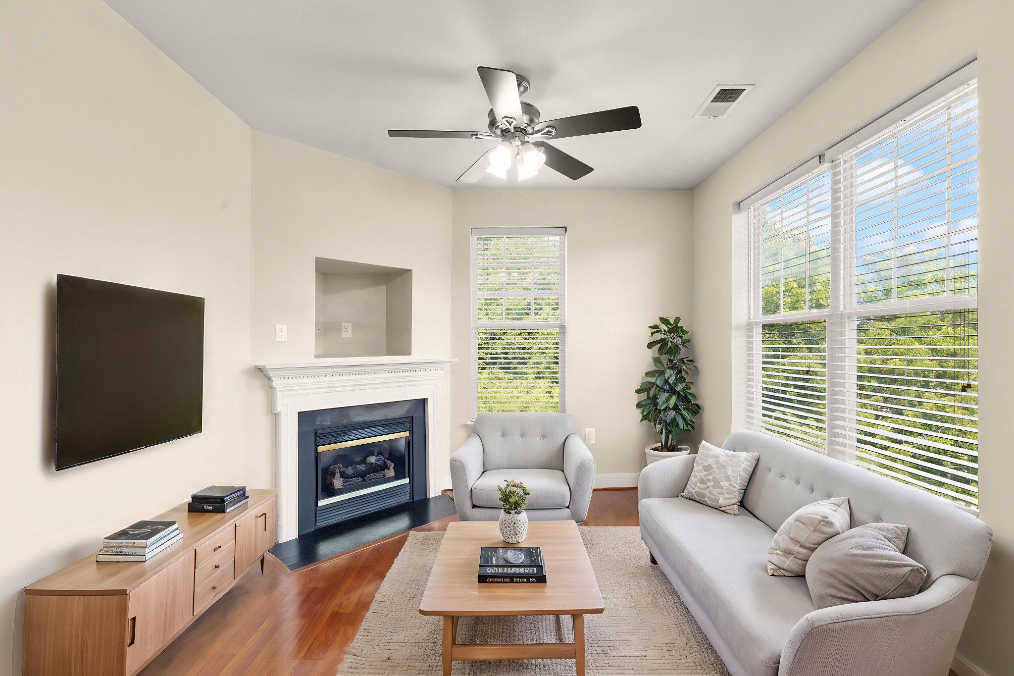 EMERALD HILLS - Residential