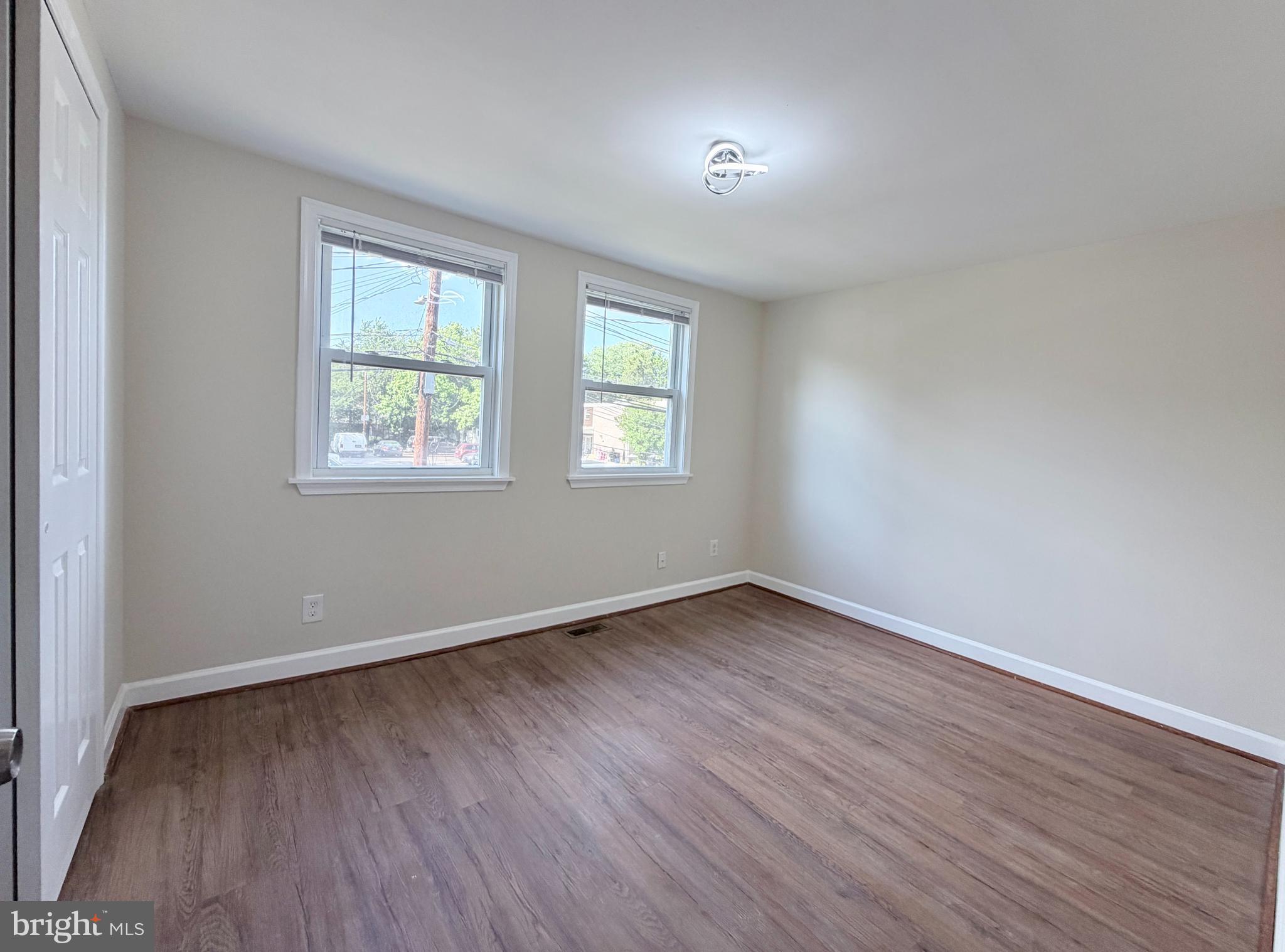 RIVERVIEW - Residential