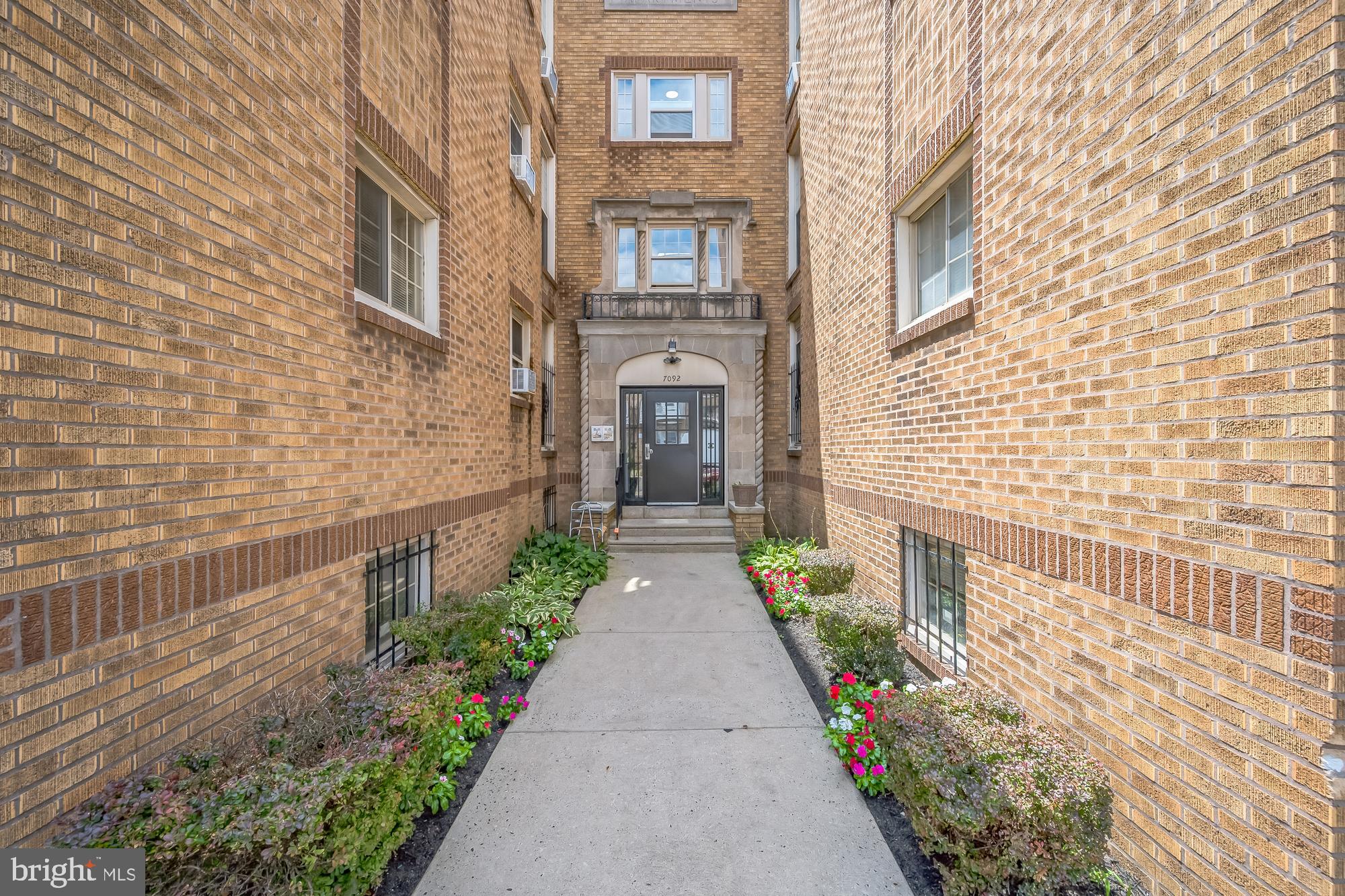 WEST OAK LANE - Commercial Sale