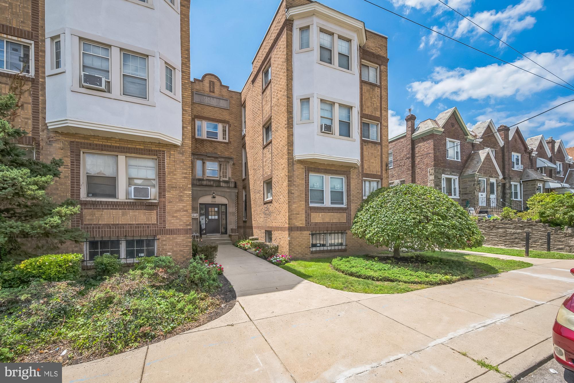 WEST OAK LANE - Commercial Sale