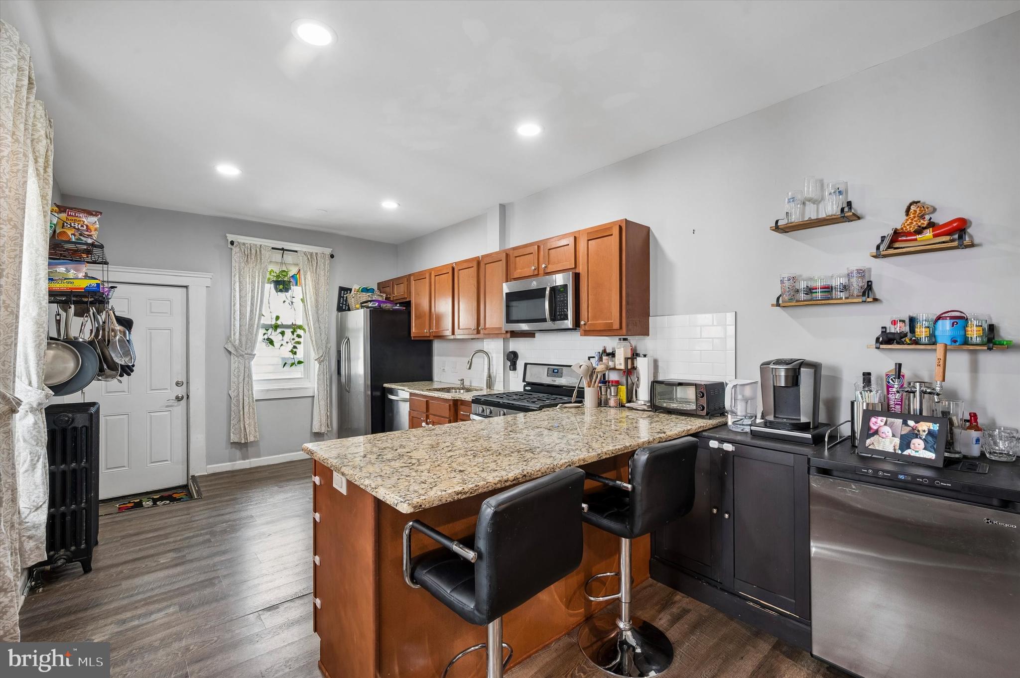 PORT RICHMOND - Residential