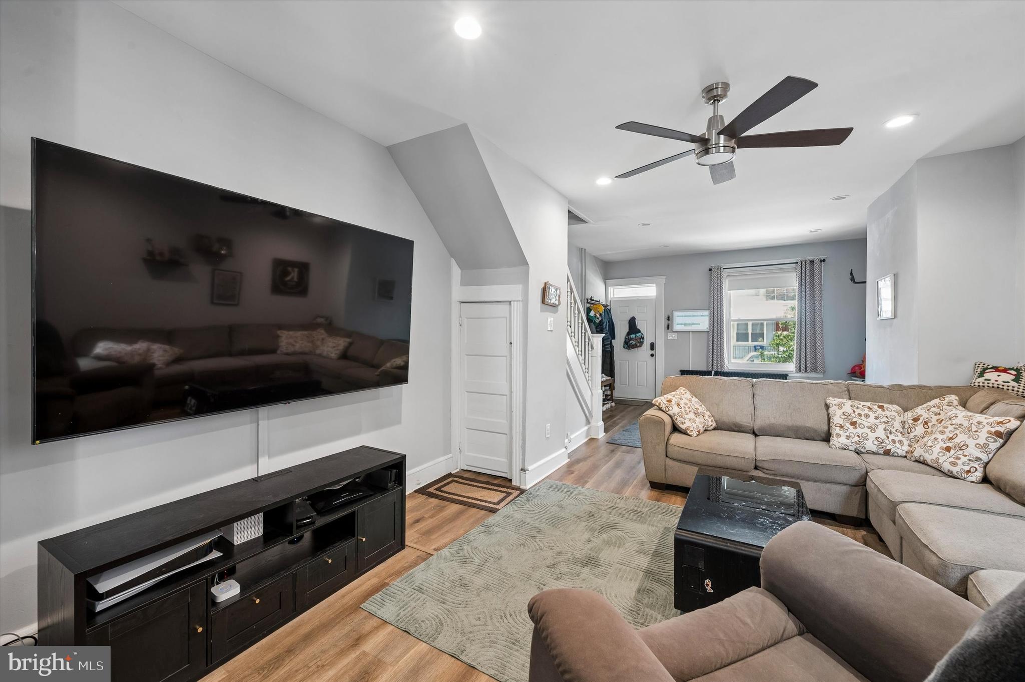 PORT RICHMOND - Residential