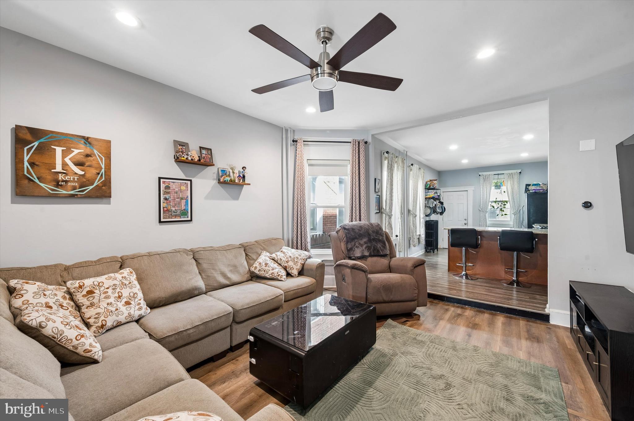 PORT RICHMOND - Residential