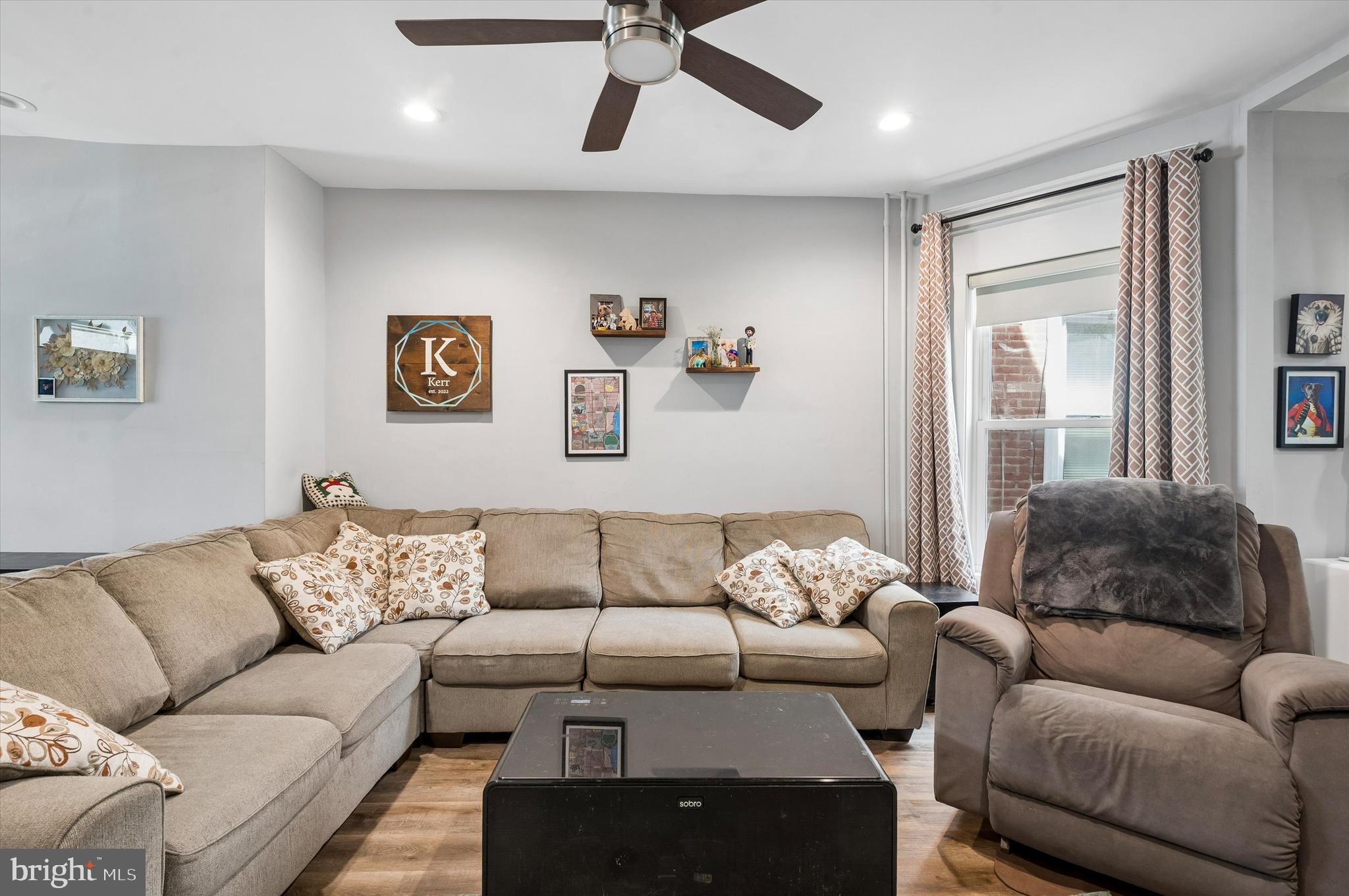 PORT RICHMOND - Residential