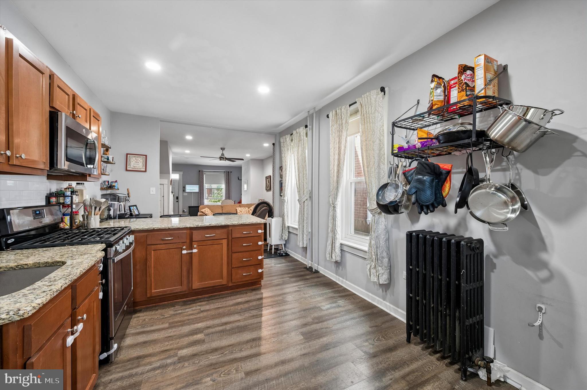 PORT RICHMOND - Residential