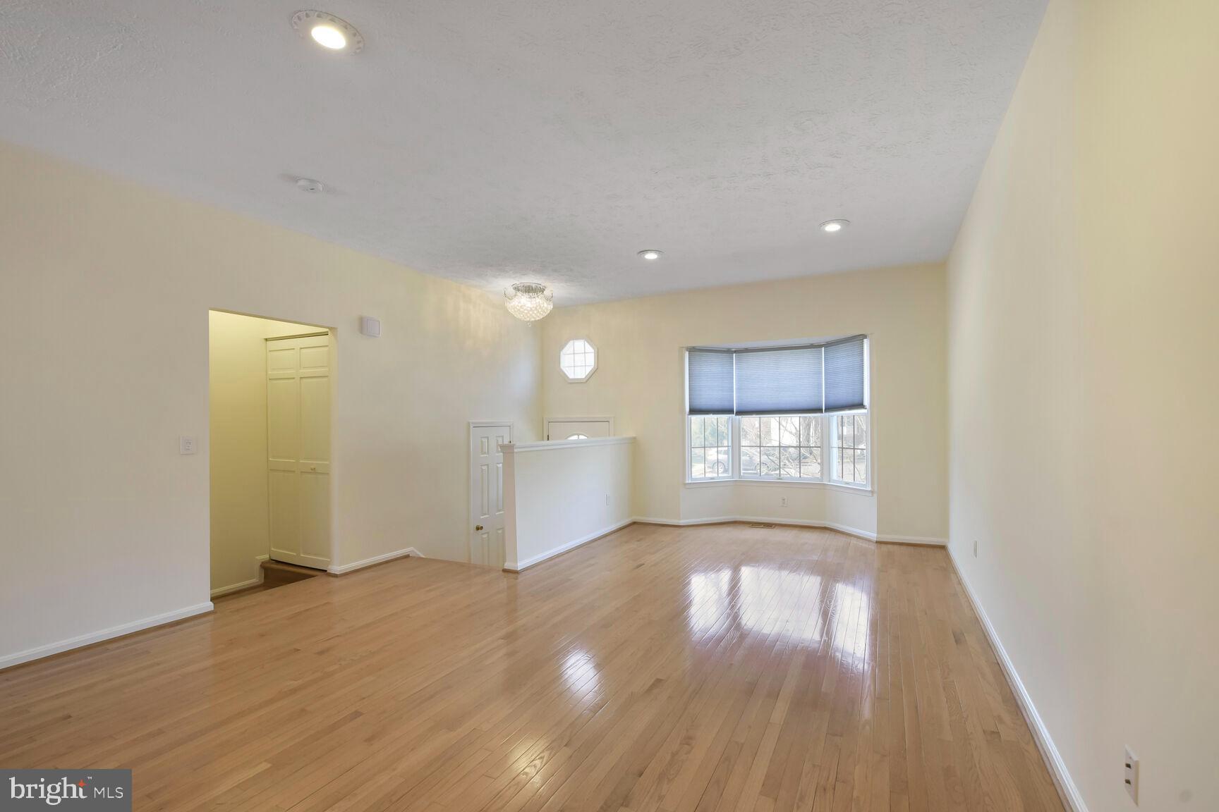 FRANKLIN FARM - Residential